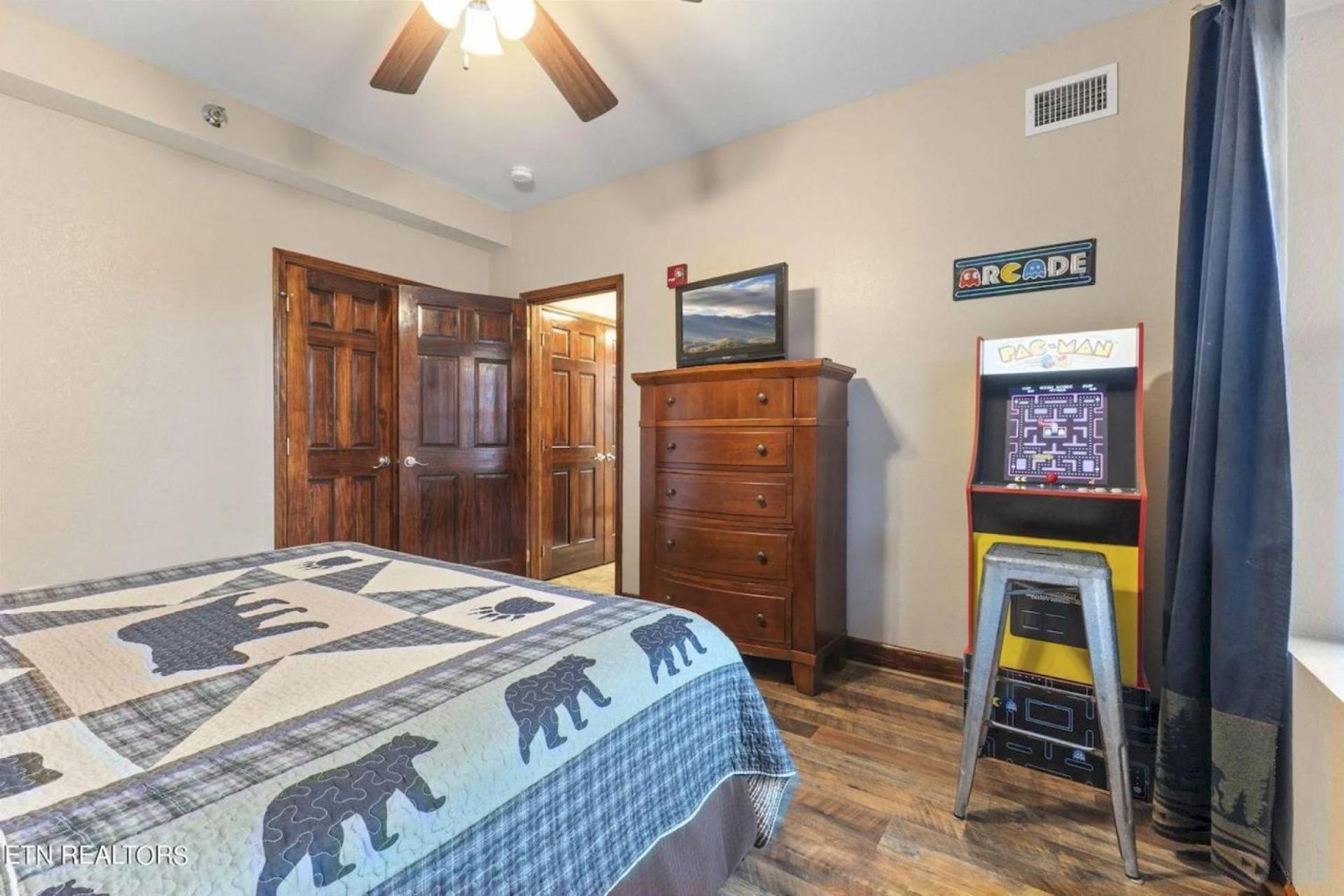 Big Bear #4002 Holiday home Pigeon Forge