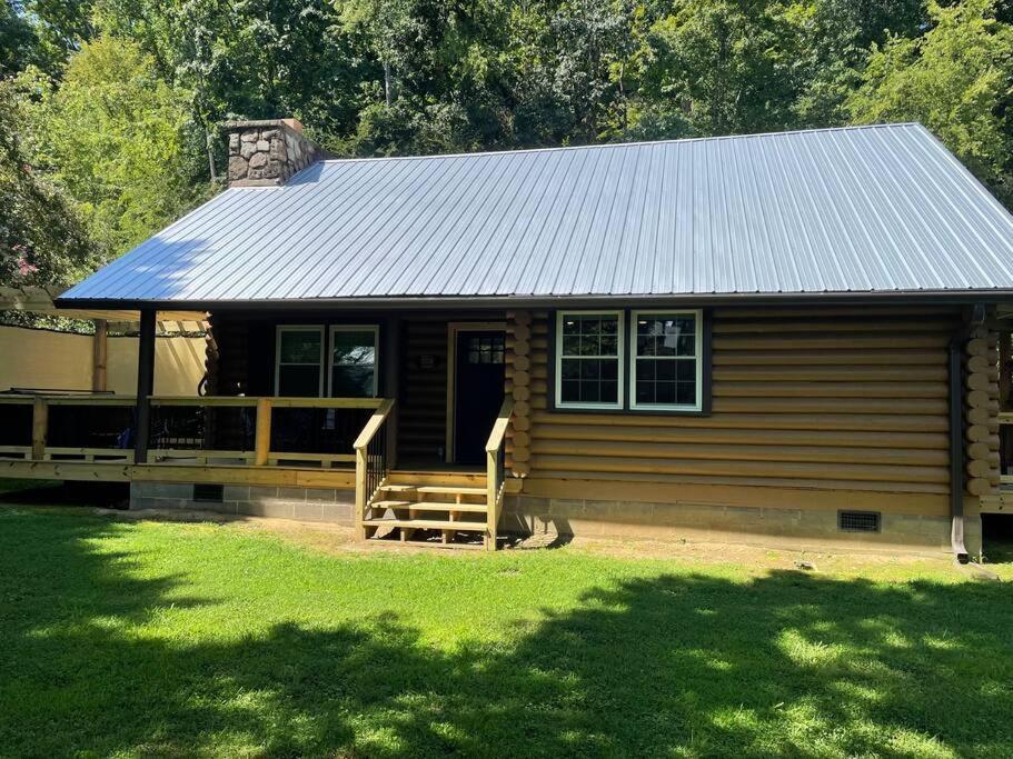 Creekside Hideaway - Real Log W/great Location *