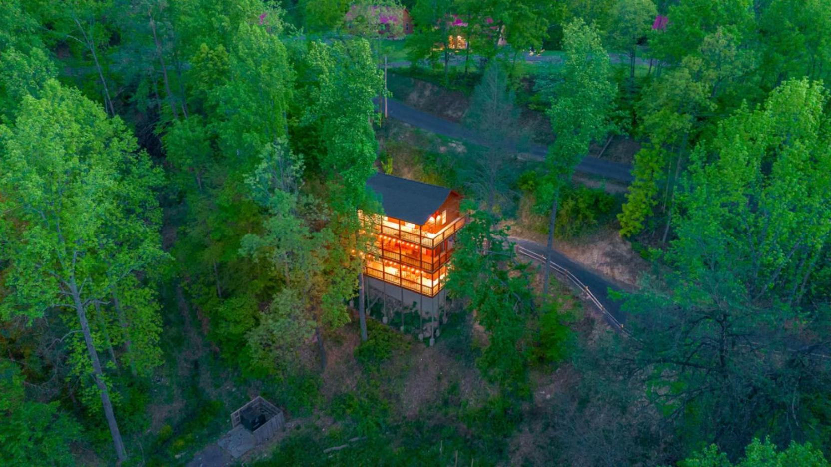 Dollywood Delights By Ghosal Luxury Pigeon Forge