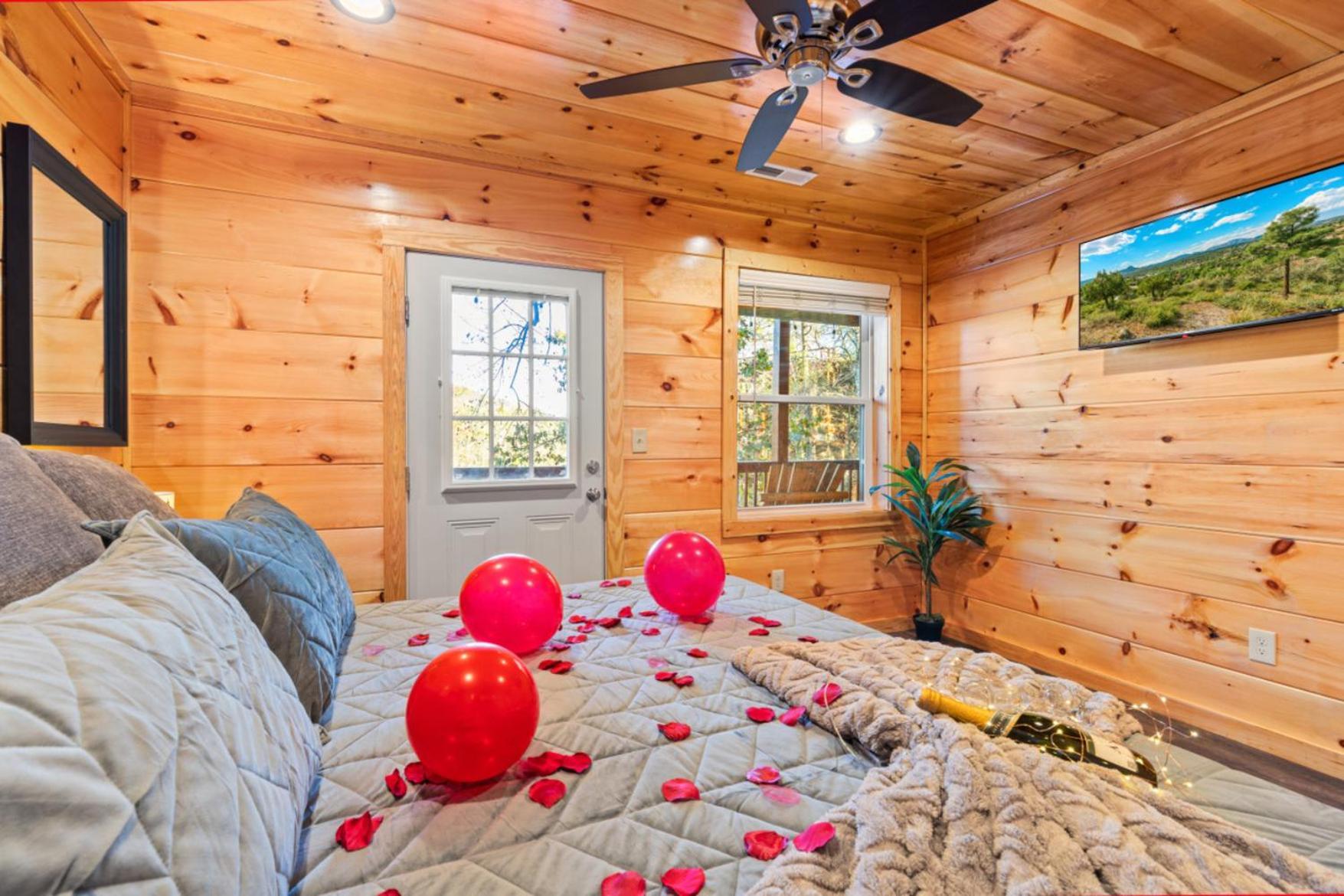Dollywood Delights By Ghosal Luxury * Pigeon Forge