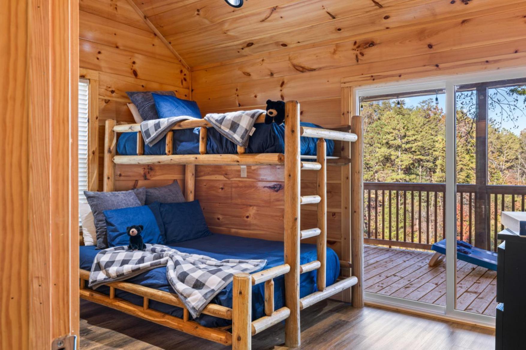 Dollywood Delights By Ghosal Luxury Holiday home Pigeon Forge