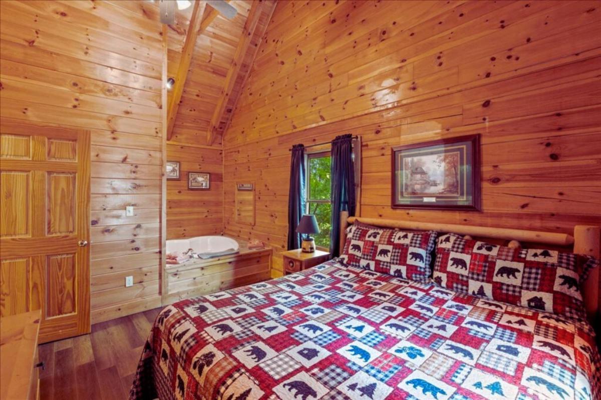 Backwoods Secluded Escape For 8 Guests Holiday home *