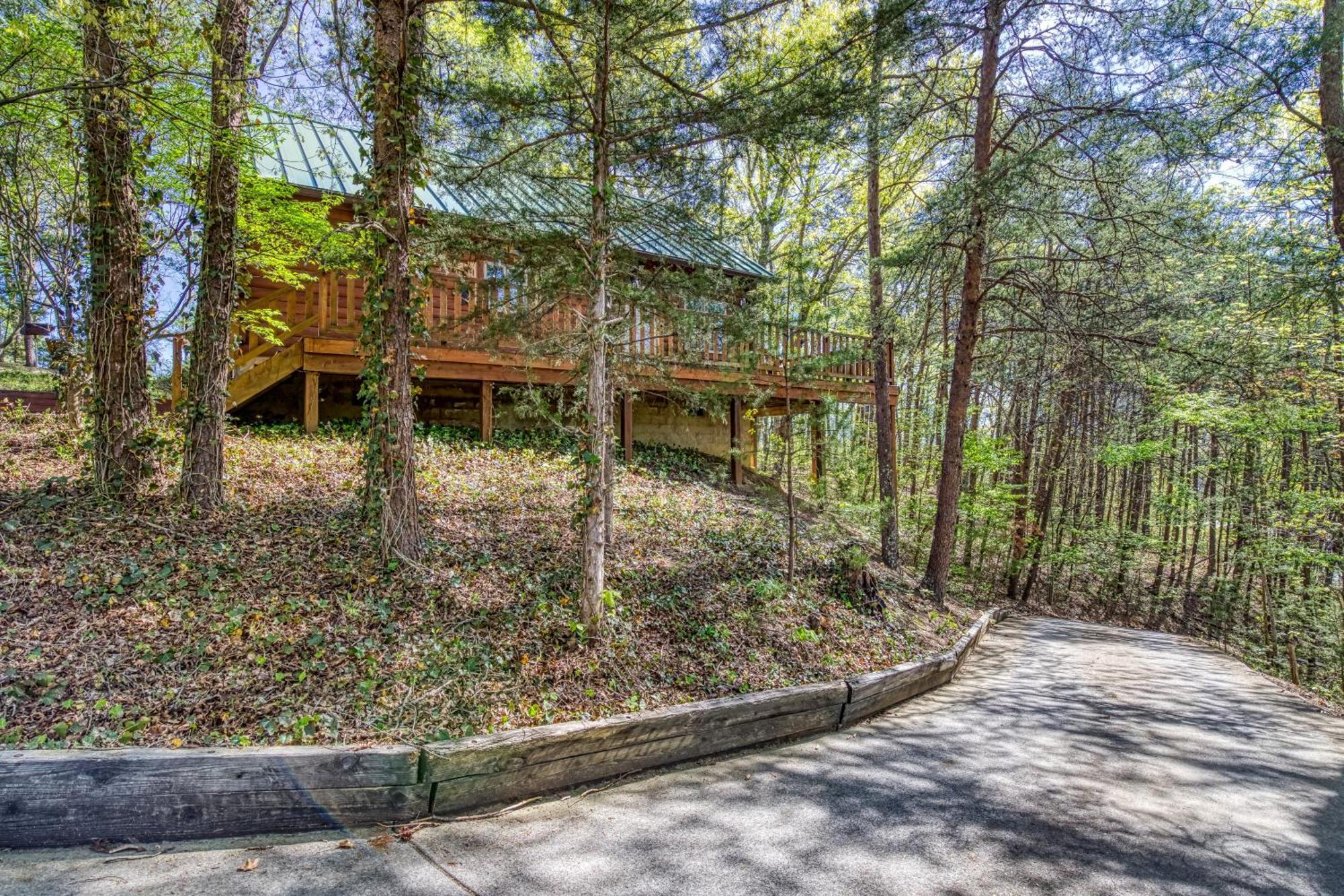 Cedar * Pigeon Forge