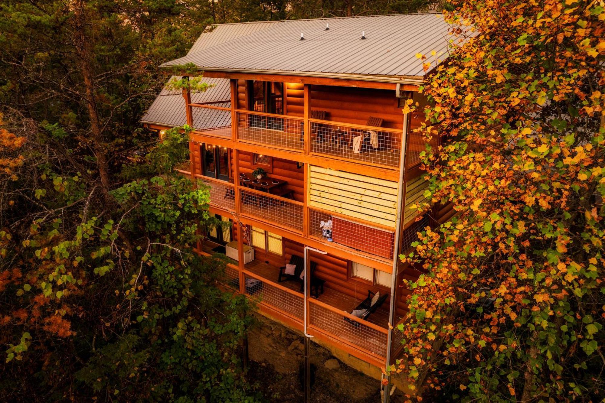 Family Haven By Dollywood - Hot Tub - Game * Pigeon Forge