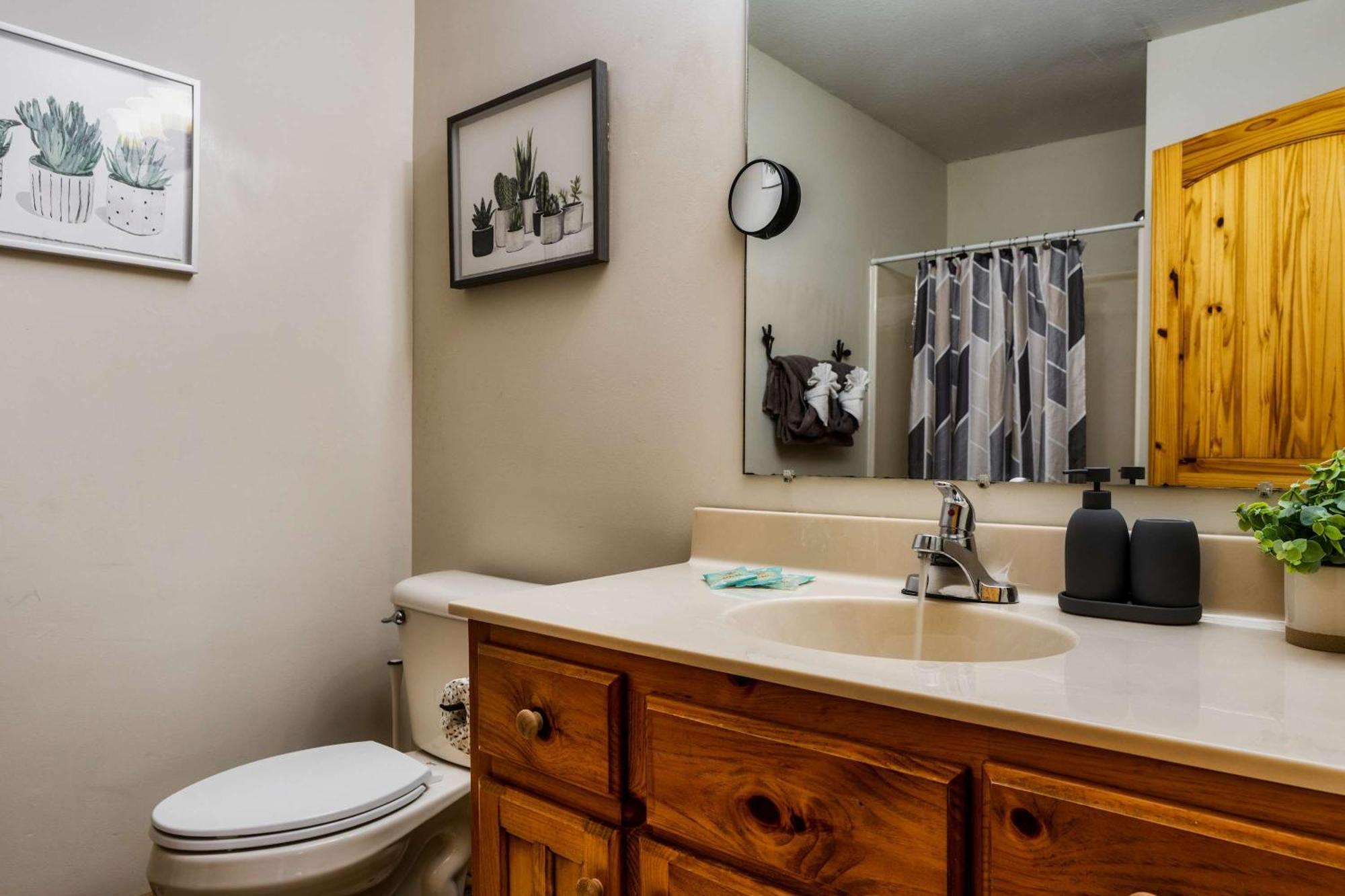 Family Haven By Dollywood - Hot Tub - Game Holiday home *