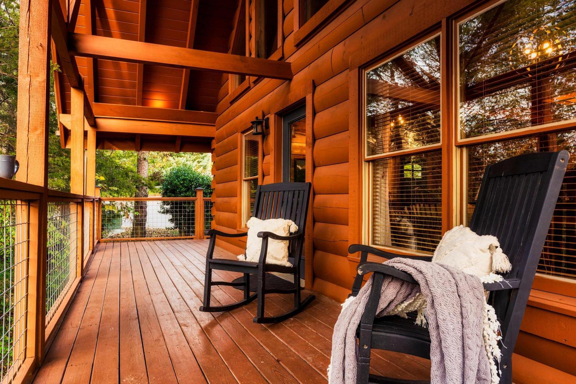 Family Haven By Dollywood - Hot Tub - Game