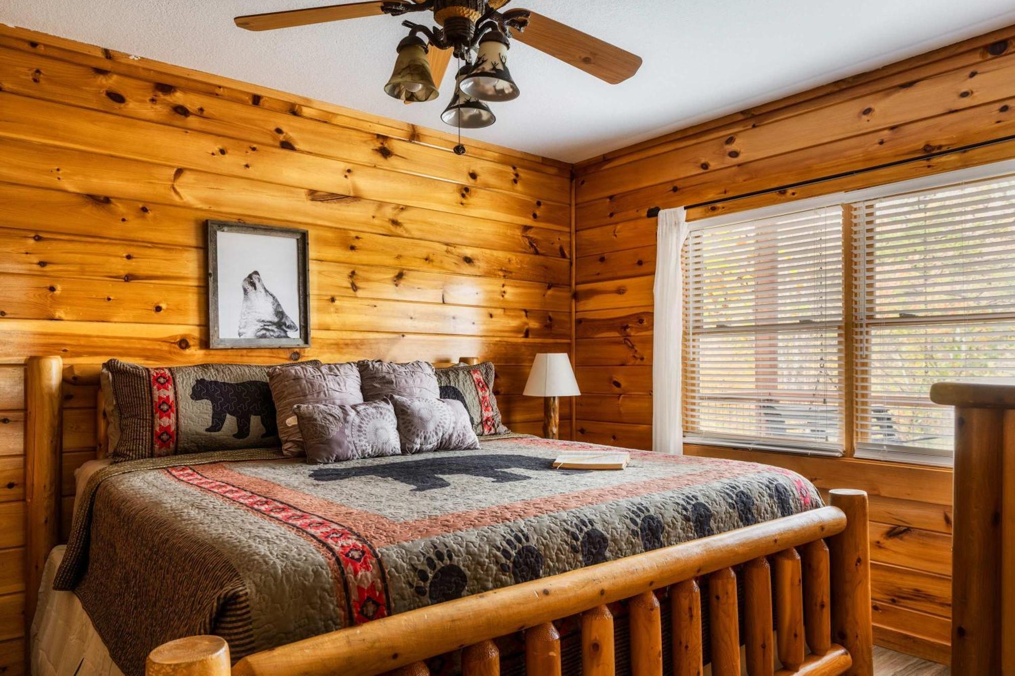 Family Haven By Dollywood - Hot Tub - Game Pigeon Forge