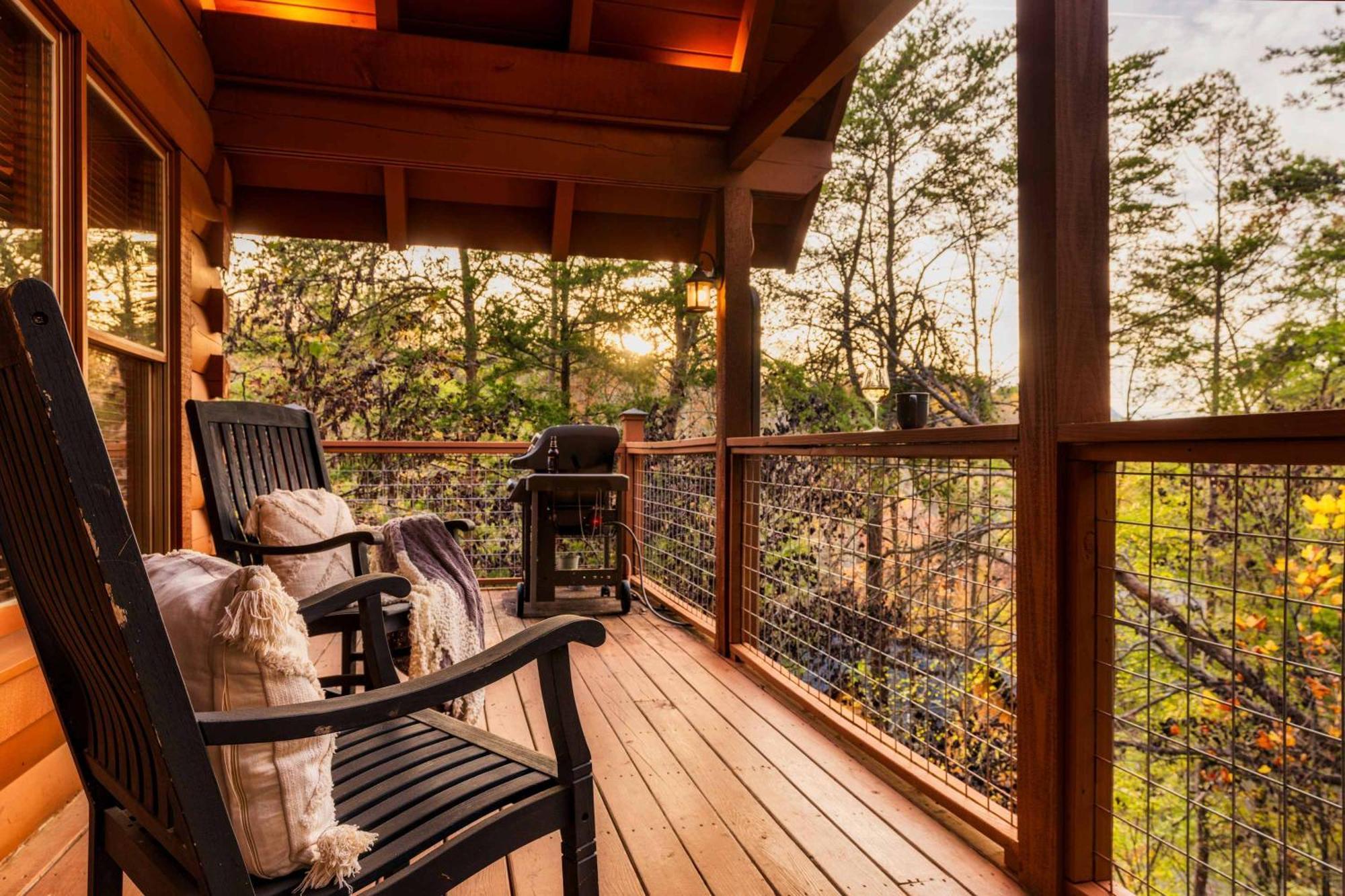 Family Haven By Dollywood - Hot Tub - Game * Pigeon Forge