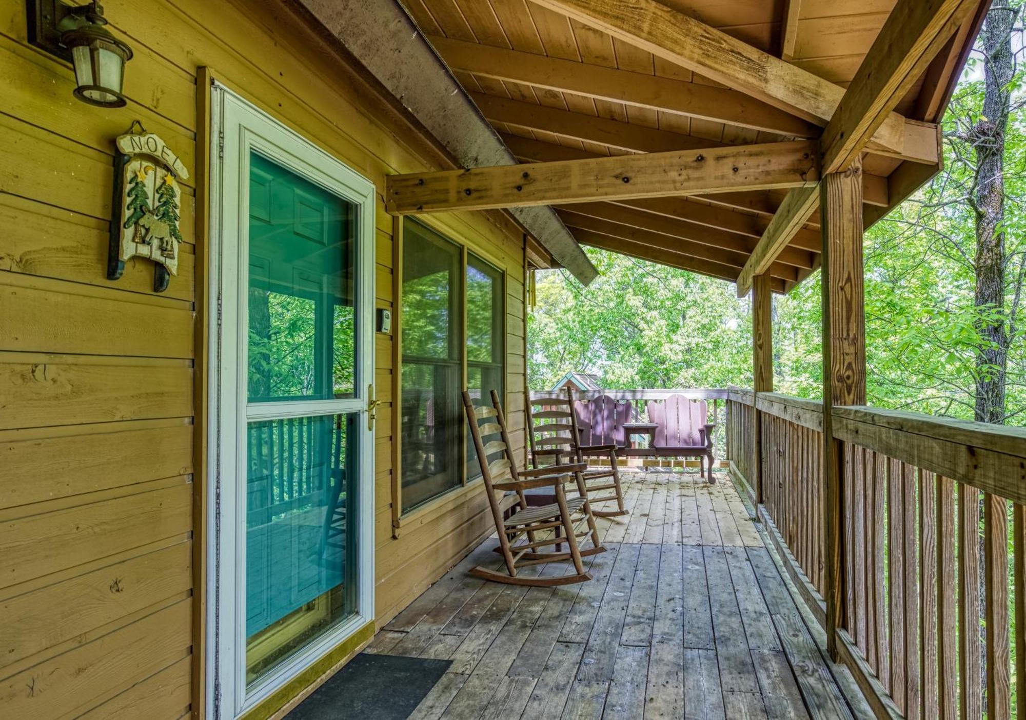 Mountain Side Chalet