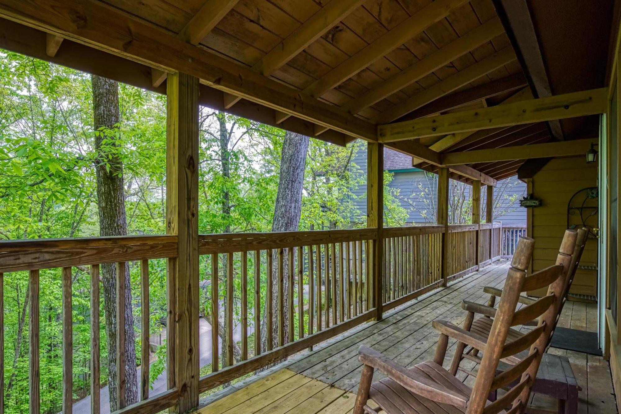 Chalet Mountain Side Pigeon Forge