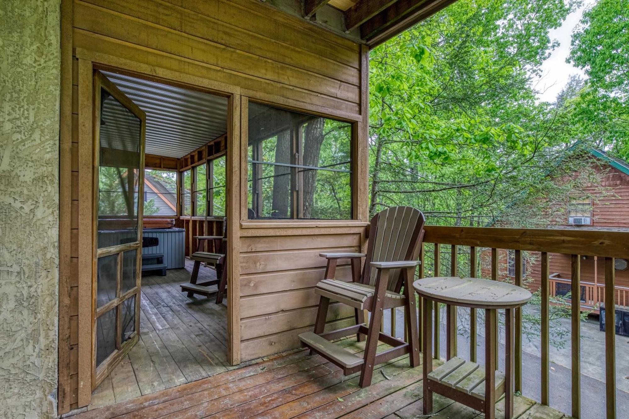 Mountain Side Chalet