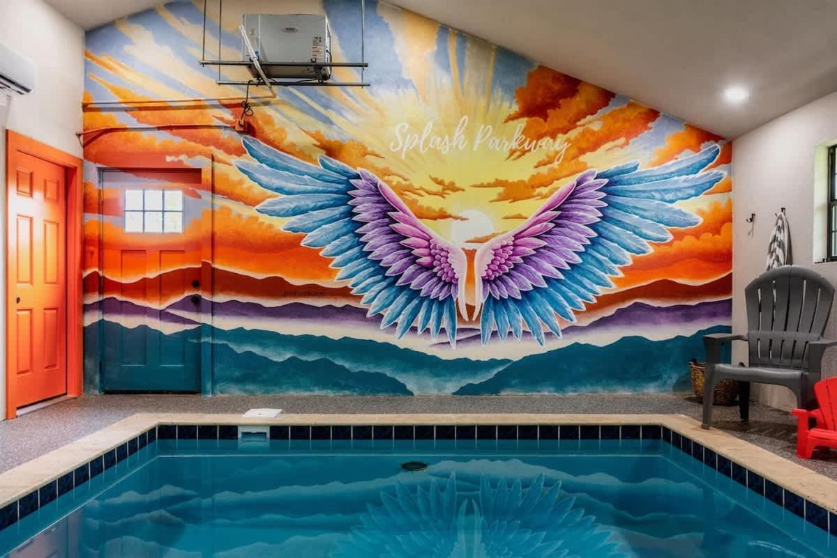 Fun Heated Pool - Walk To Parkway *