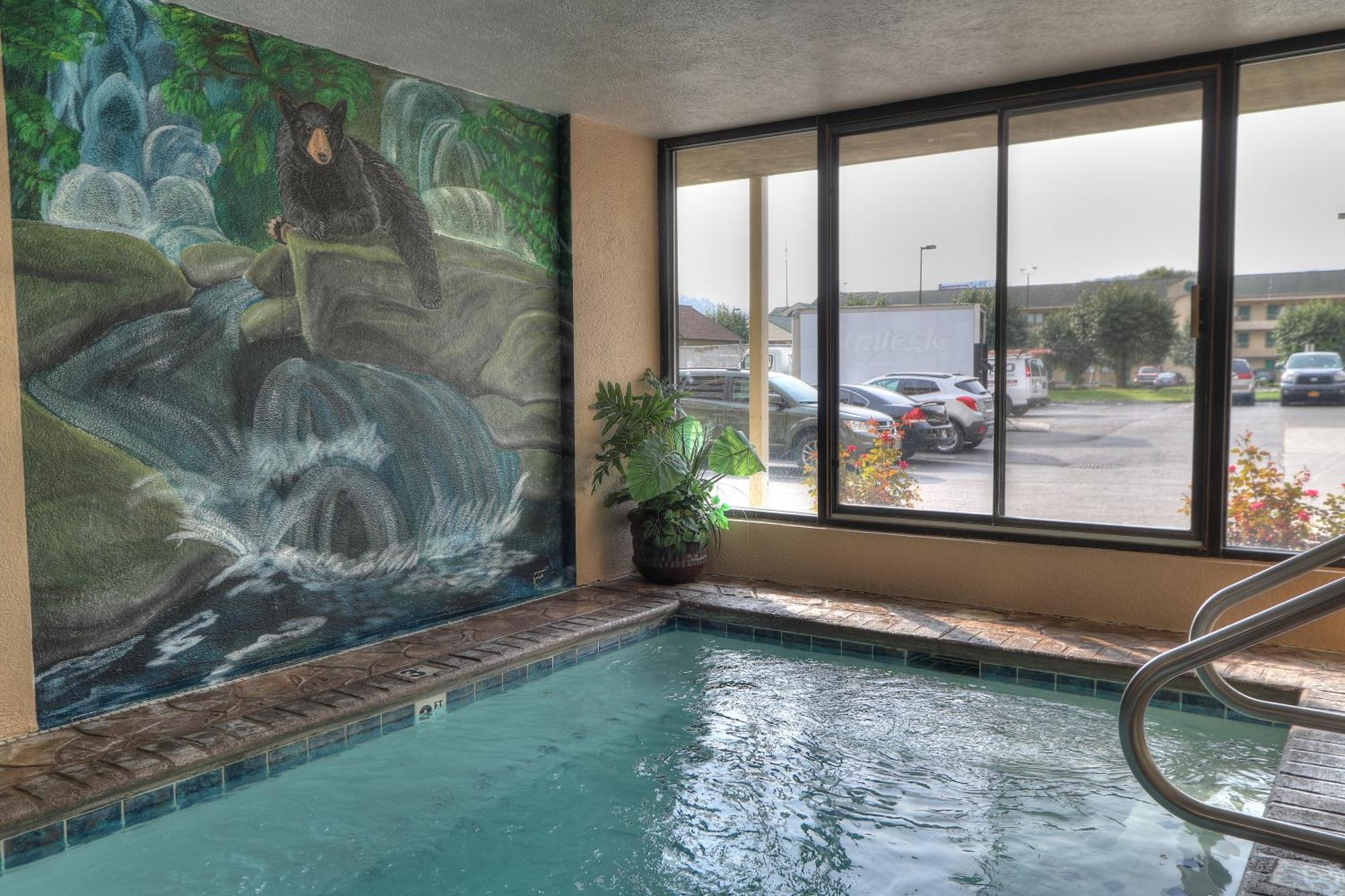 Comfort & At Dollywood Lane 2*