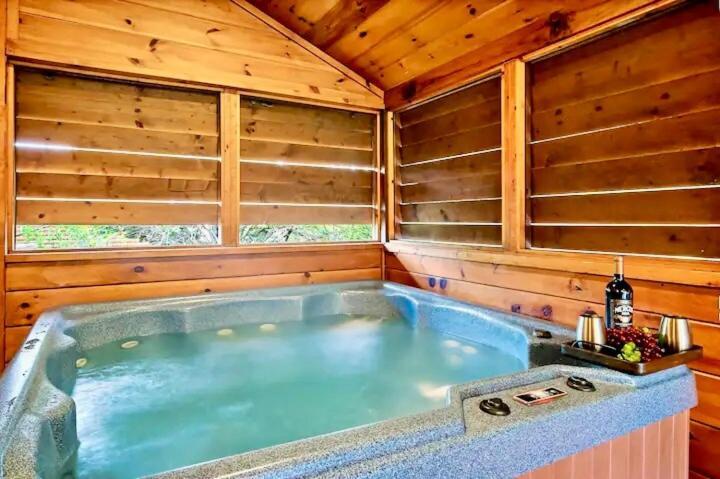 Holiday home Smoky Peak Retreat