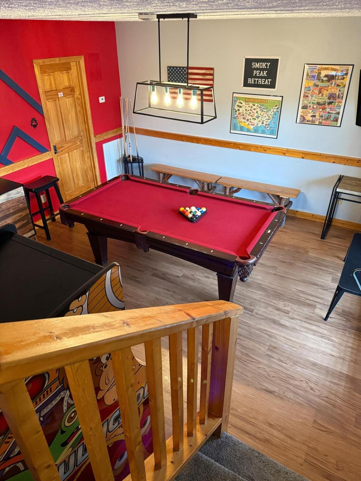 Smoky Peak Retreat Pigeon Forge