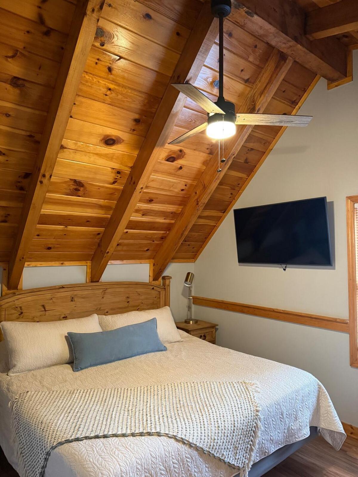 Smoky Peak Retreat Holiday home Pigeon Forge
