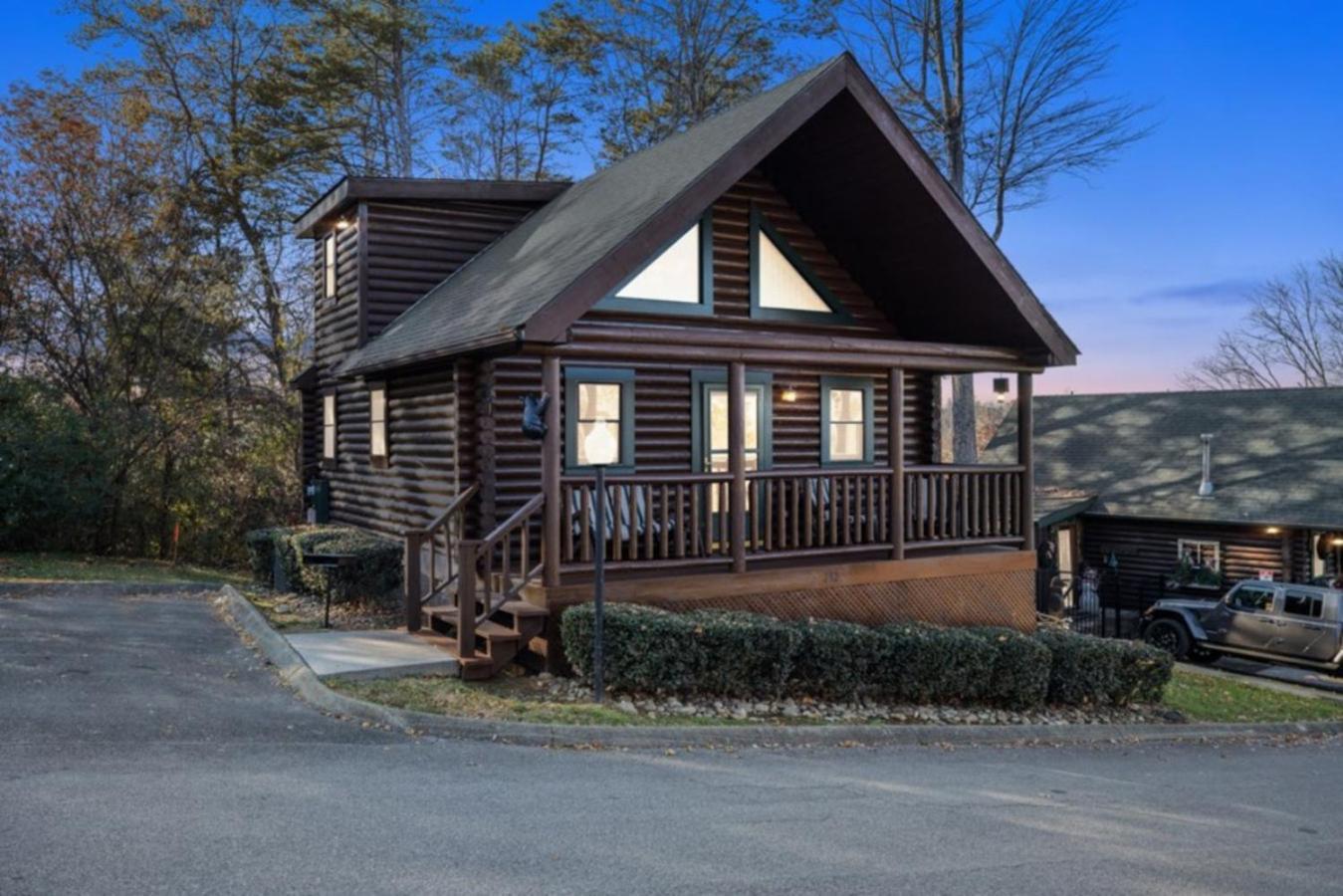 Holiday home Smoky Bear Hot Tub Grill Outdoor Pool Pigeon Forge