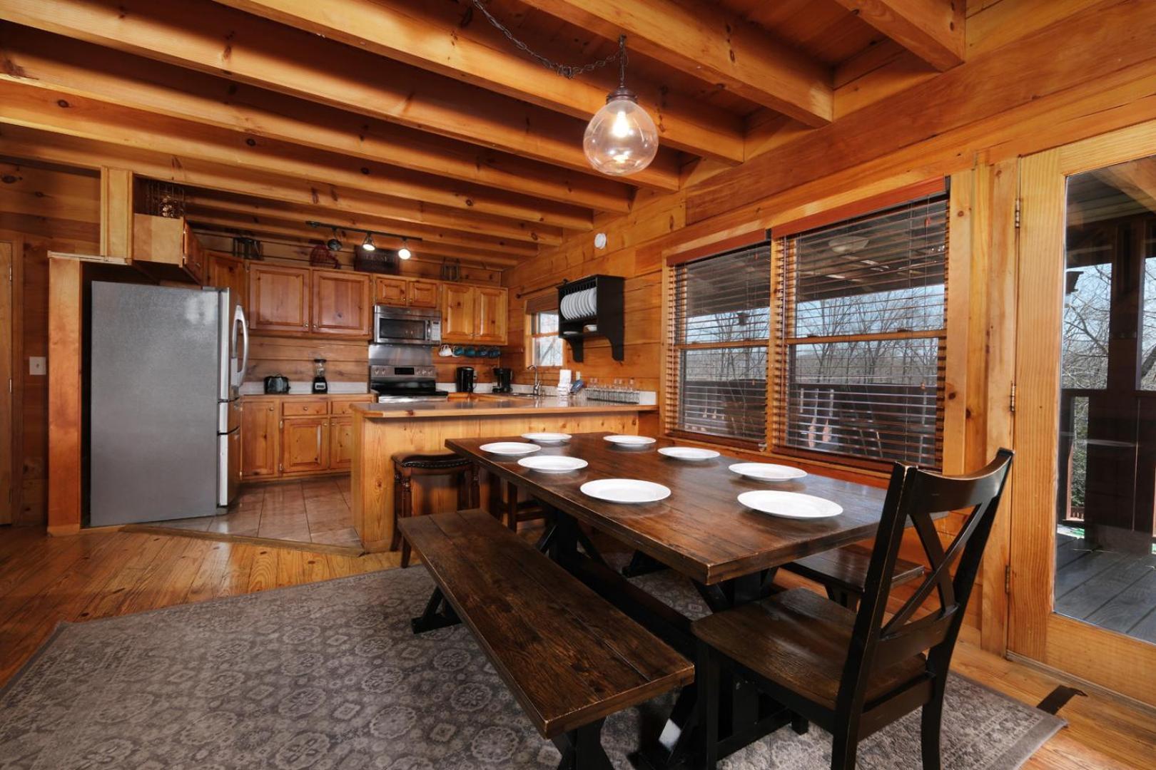 5br Sleeps 20 Putt Putt Gameroom Hot Tub Free Attraction Tickets Holiday home Pigeon Forge