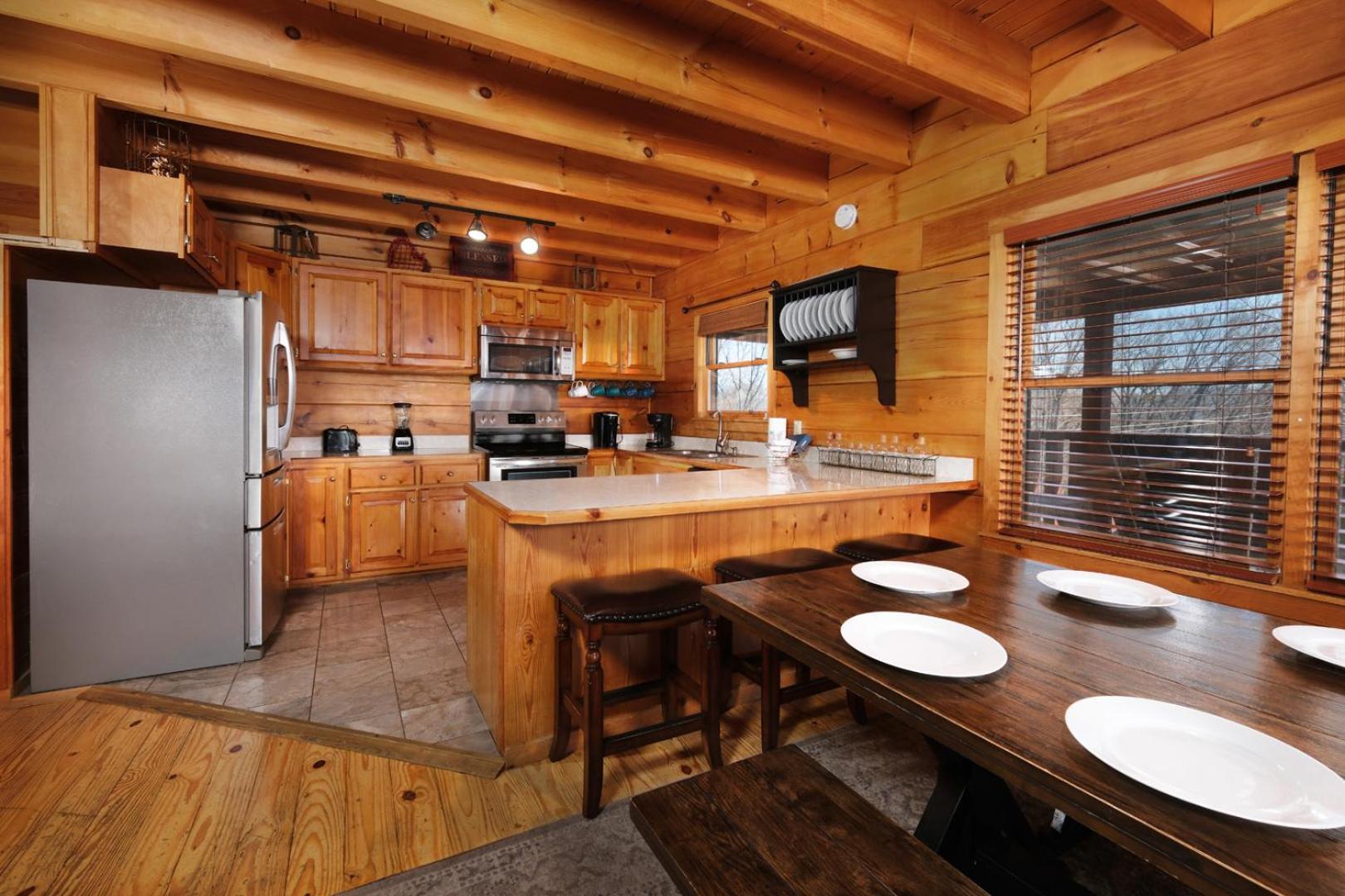 5br Sleeps 20 Putt Putt Gameroom Hot Tub Free Attraction Tickets Holiday home Pigeon Forge