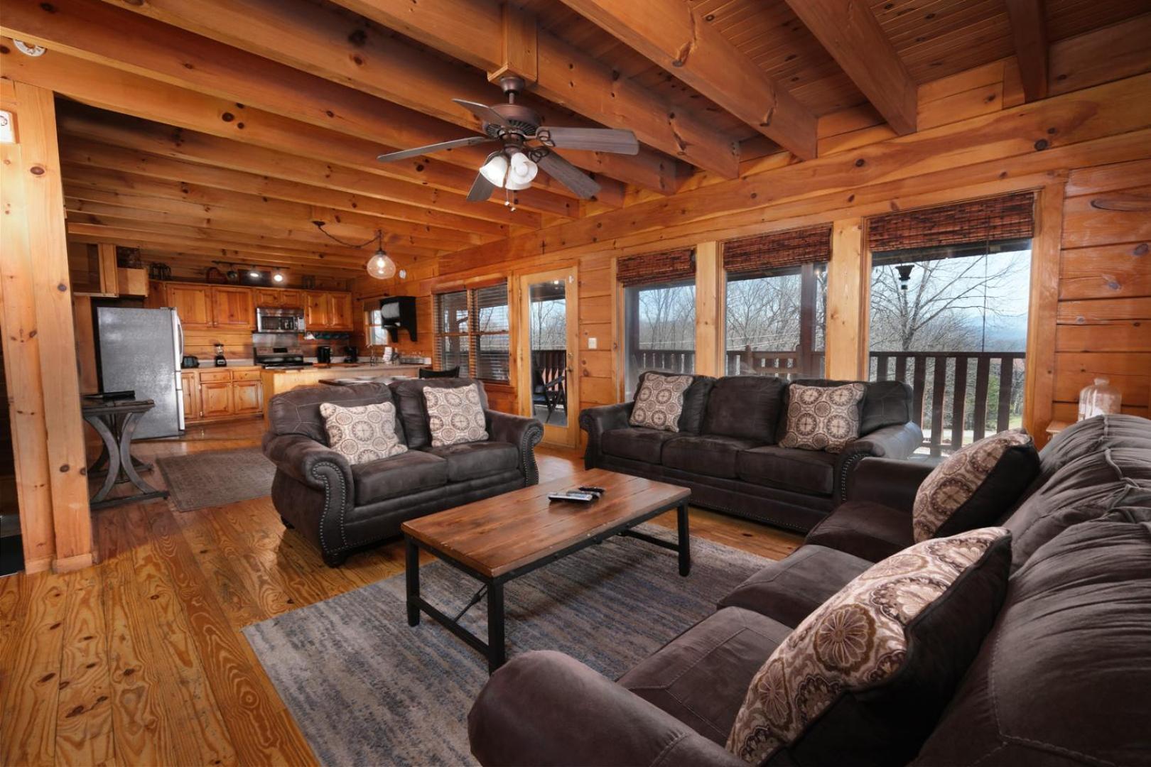 5br Sleeps 20 Putt Putt Gameroom Hot Tub Free Attraction Tickets