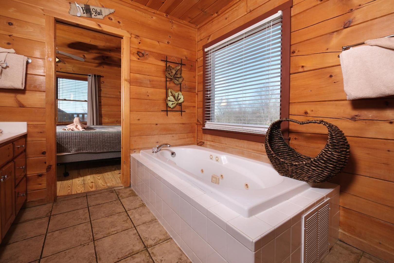 5br Sleeps 20 Putt Putt Gameroom Hot Tub Free Attraction Tickets Pigeon Forge