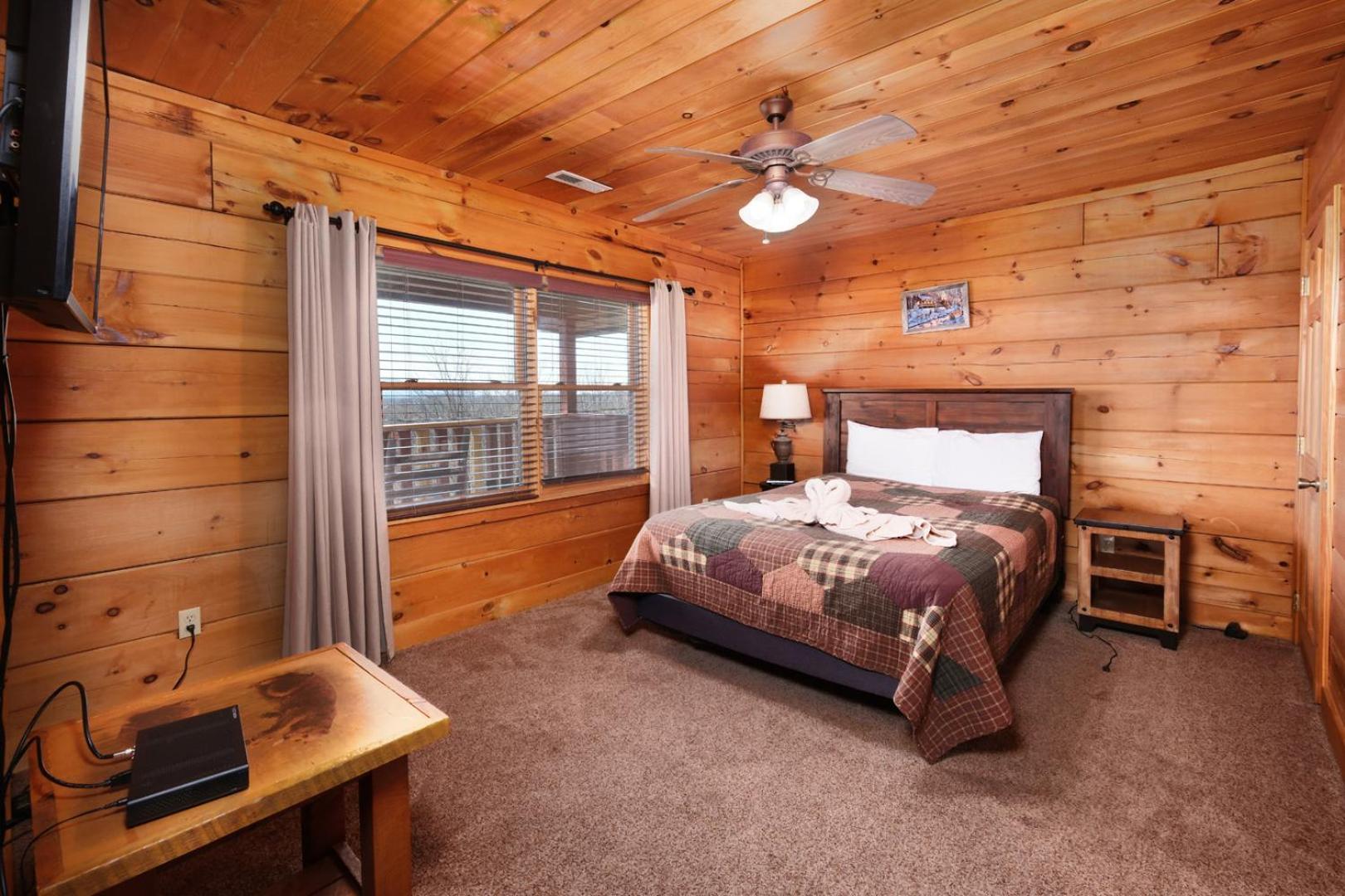 Holiday home 5br Sleeps 20 Putt Putt Gameroom Hot Tub Free Attraction Tickets
