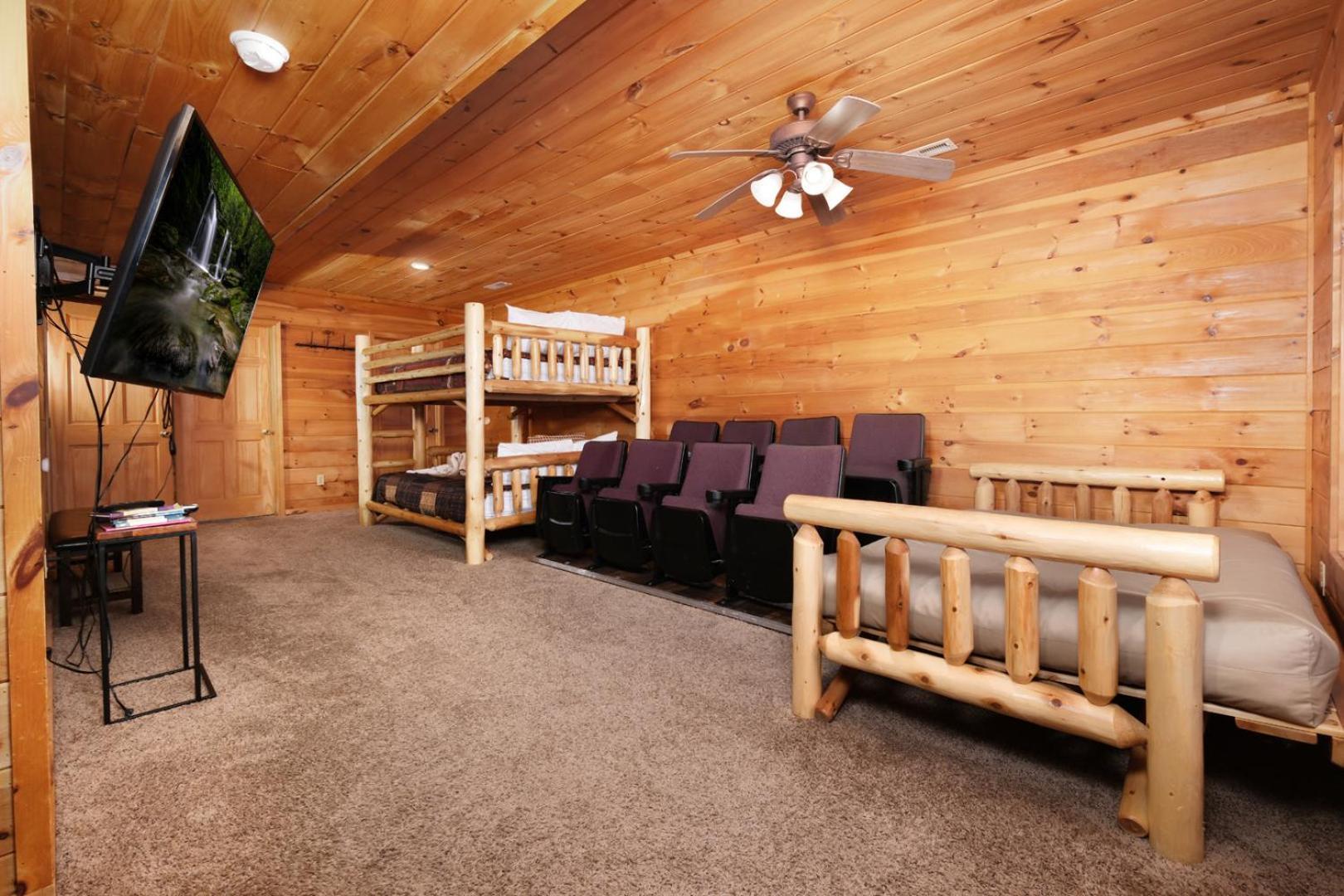 Holiday home 5br Sleeps 20 Putt Putt Gameroom Hot Tub Free Attraction Tickets Pigeon Forge