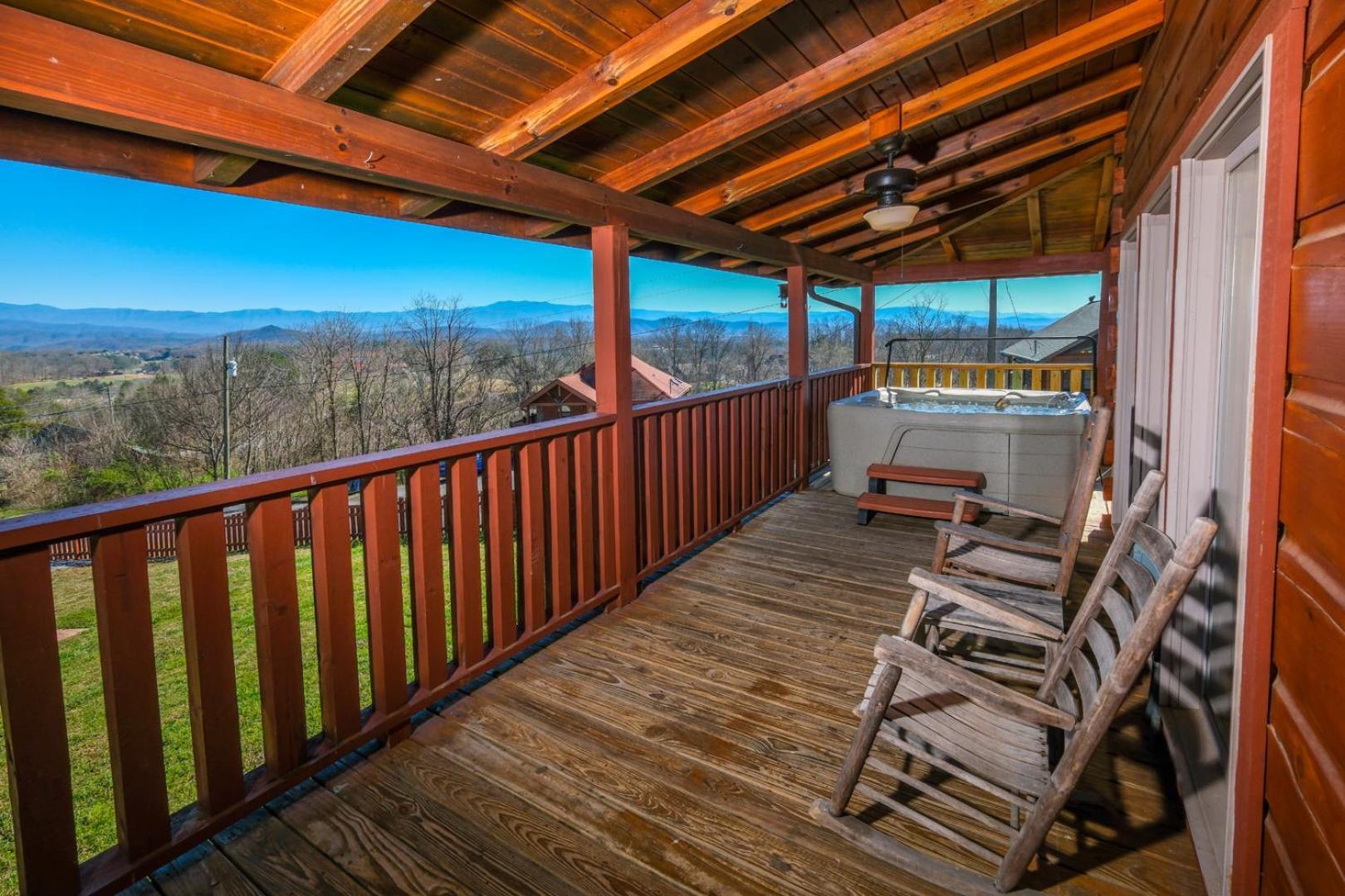 5br Sleeps 20 Putt Putt Gameroom Hot Tub Free Attraction Tickets Holiday home *