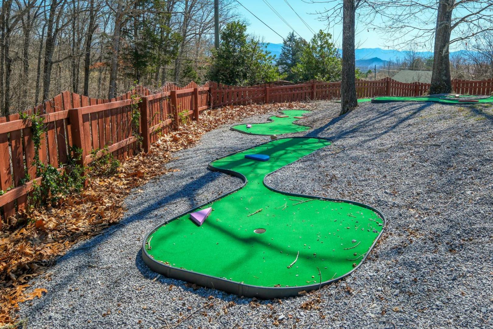 5br Sleeps 20 Putt Putt Gameroom Hot Tub Free Attraction Tickets *