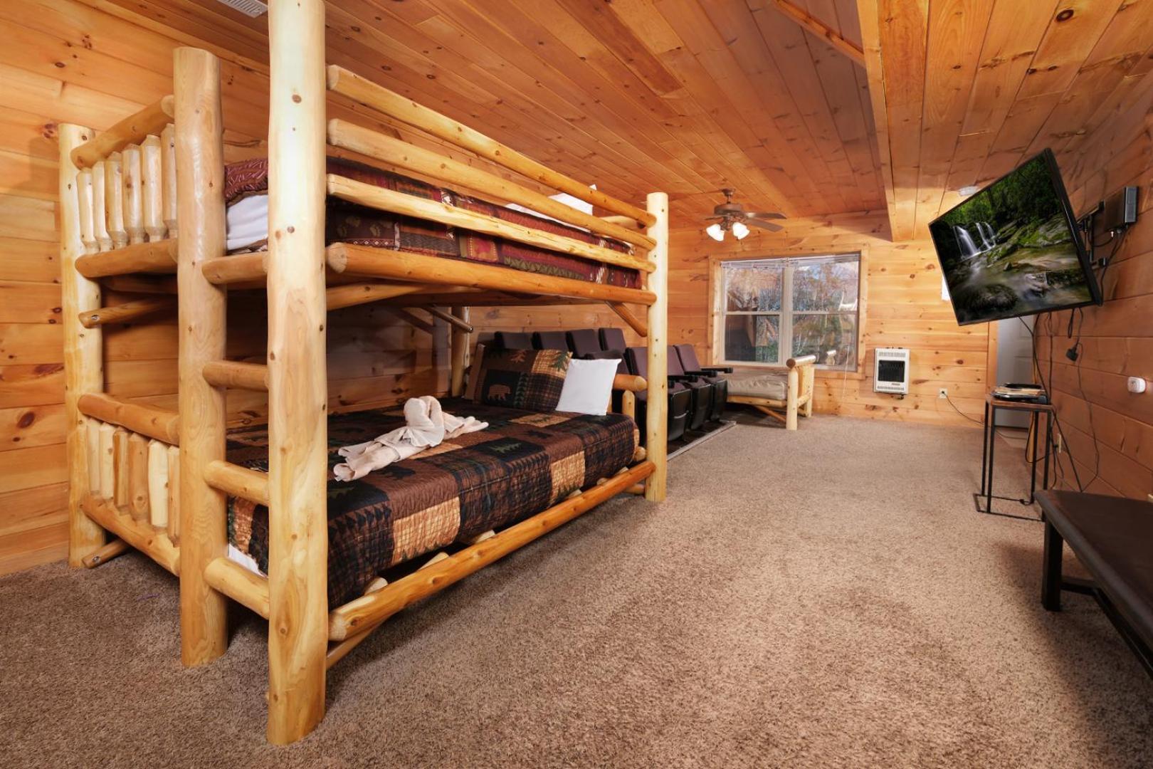5br Sleeps 20 Putt Putt Gameroom Hot Tub Free Attraction Tickets Holiday home Pigeon Forge