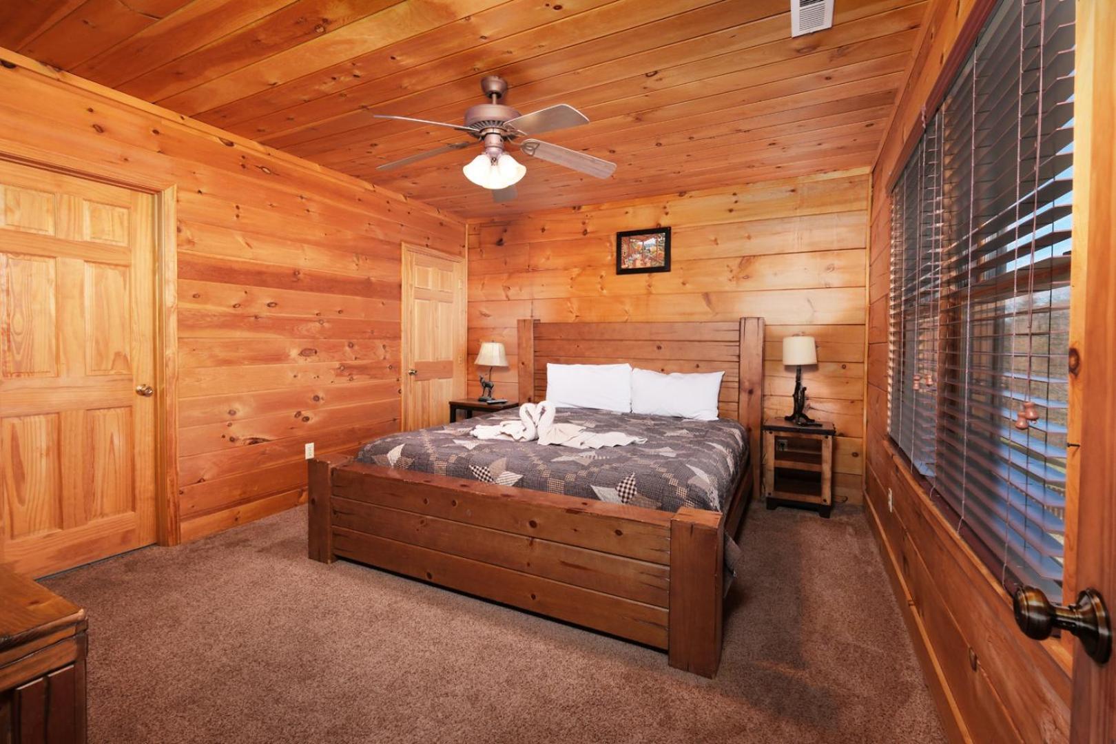 Holiday home 5br Sleeps 20 Putt Putt Gameroom Hot Tub Free Attraction Tickets Pigeon Forge