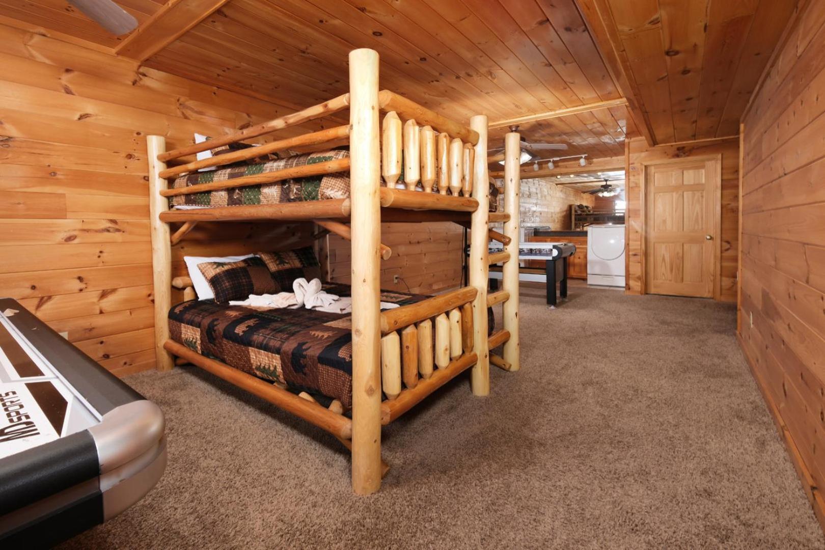 5br Sleeps 20 Putt Putt Gameroom Hot Tub Free Attraction Tickets *