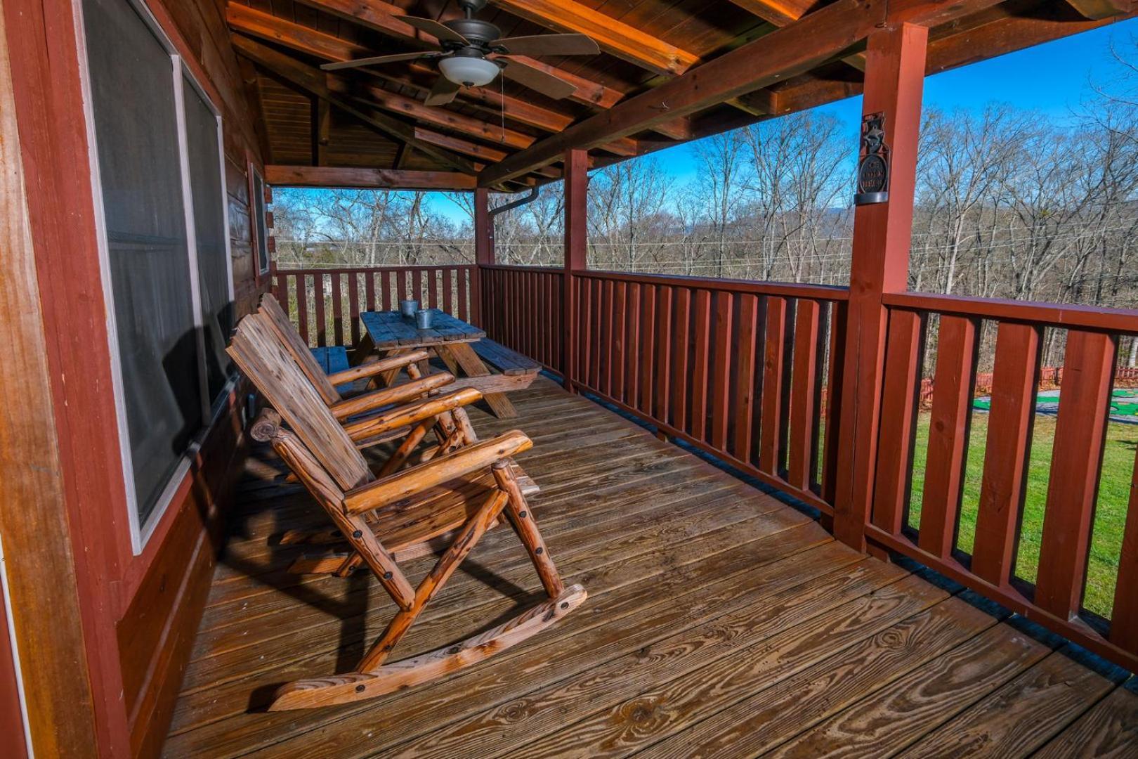 Holiday home 5br Sleeps 20 Putt Putt Gameroom Hot Tub Free Attraction Tickets Pigeon Forge