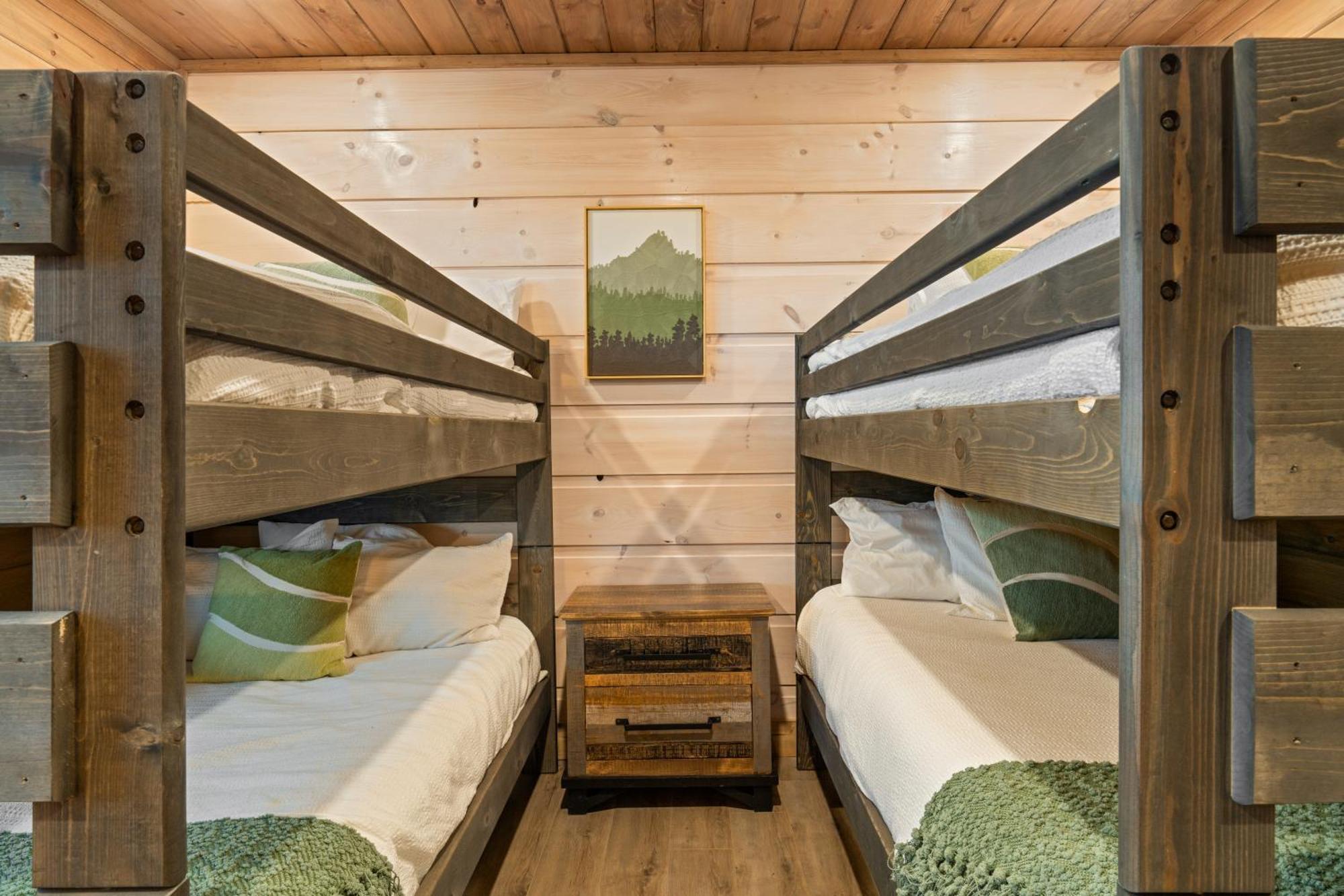 Zen Z Bear Holiday home Pigeon Forge