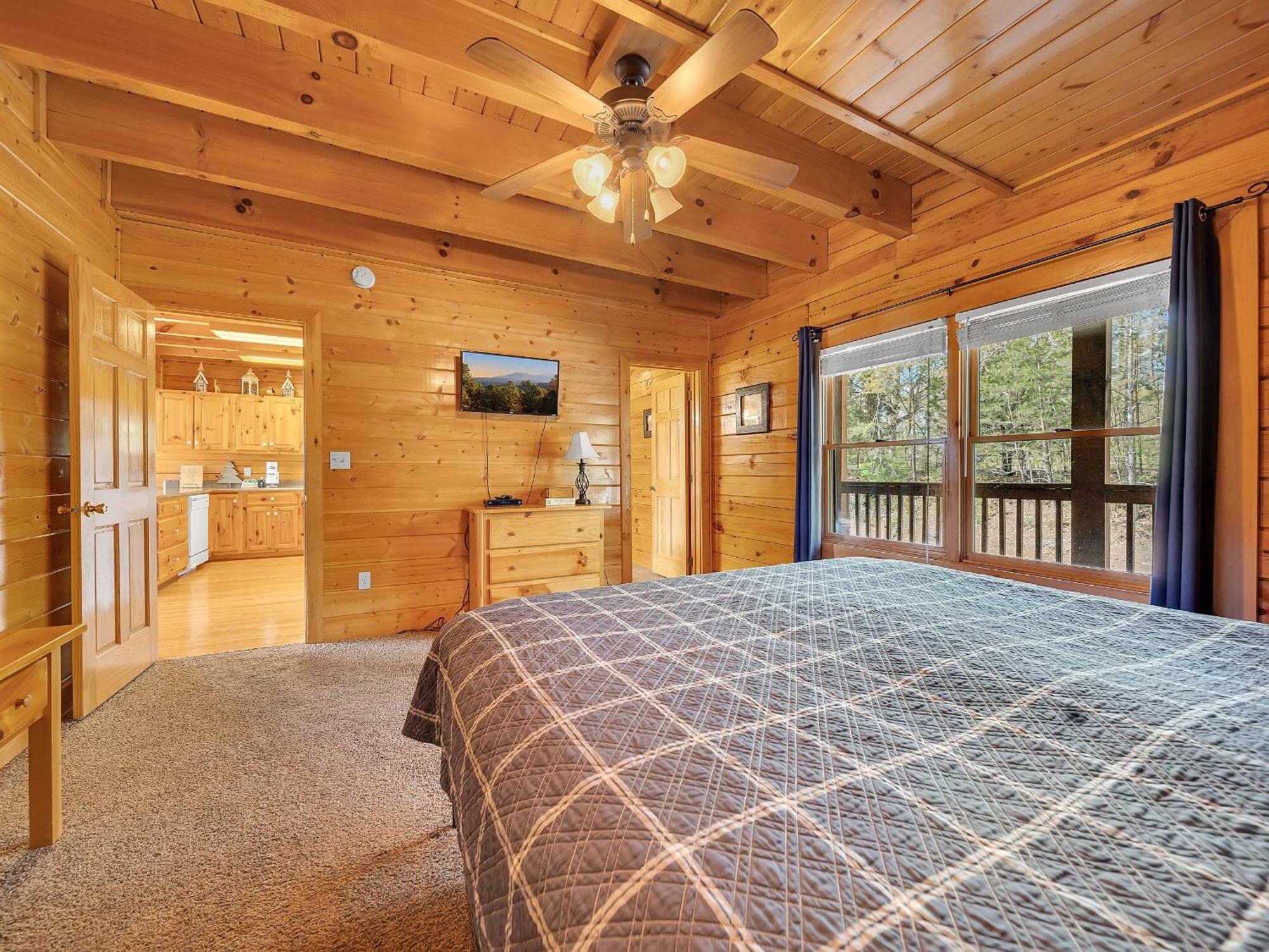 Ern860 - Cozy Bear Overlook