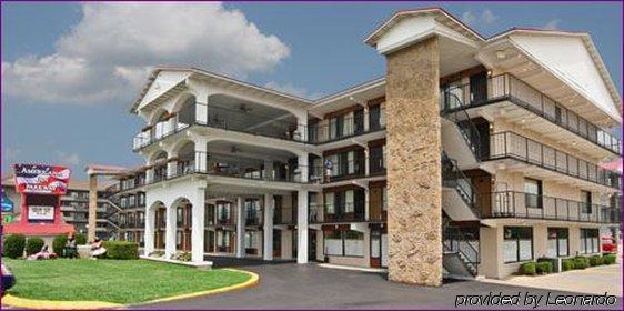 Americana A Travelodge By Wyndham Motel