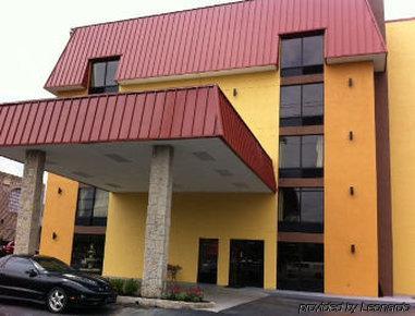 Clarion & Near The Leconte Center