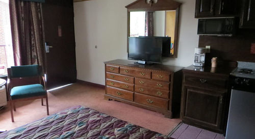 Riverside Motor - 2* Pigeon Forge