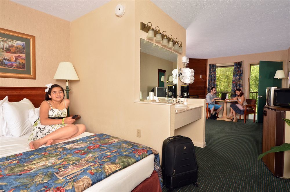 Creekstone Pigeon Forge
