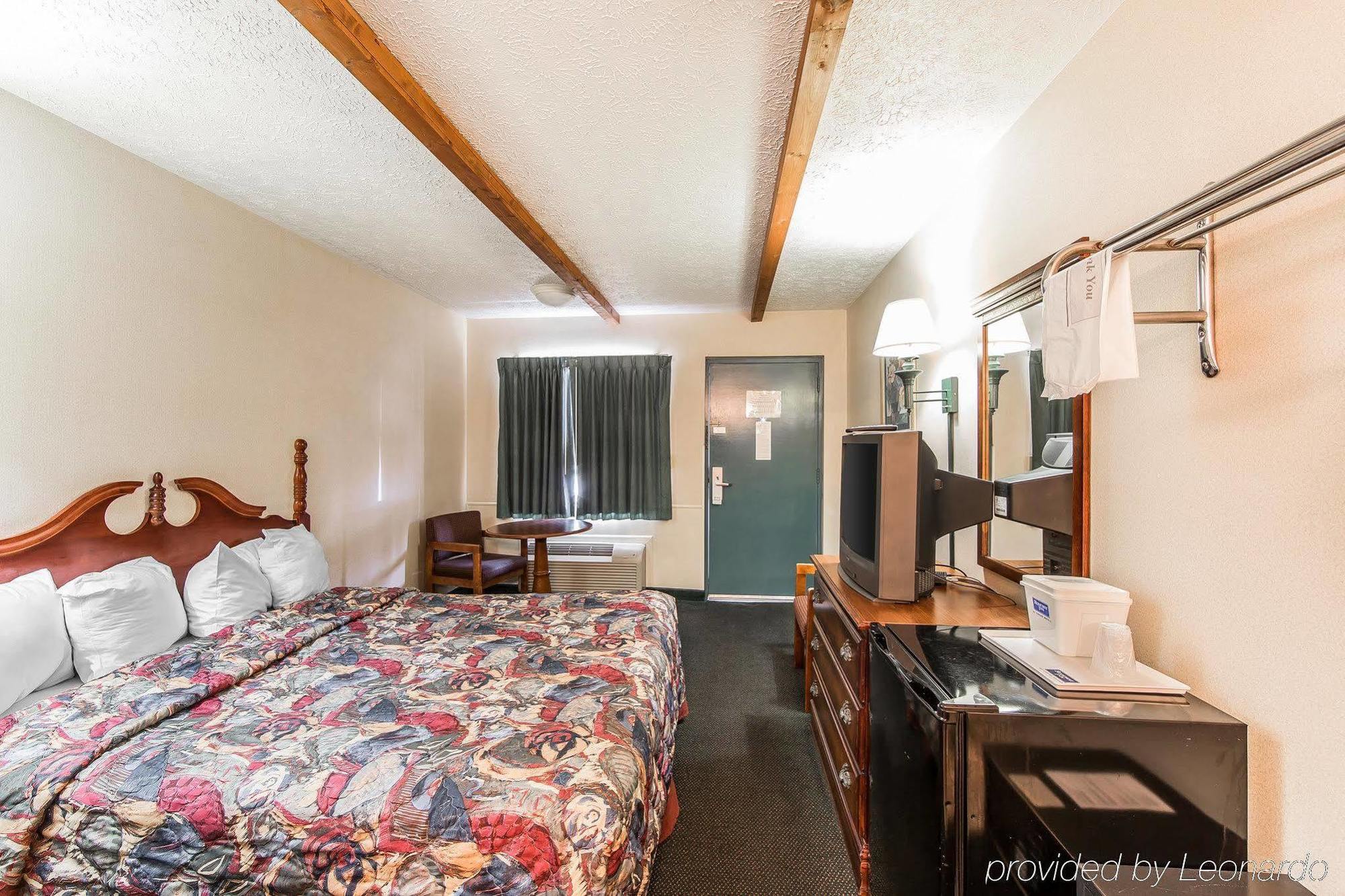Wild Bear Motel 3*