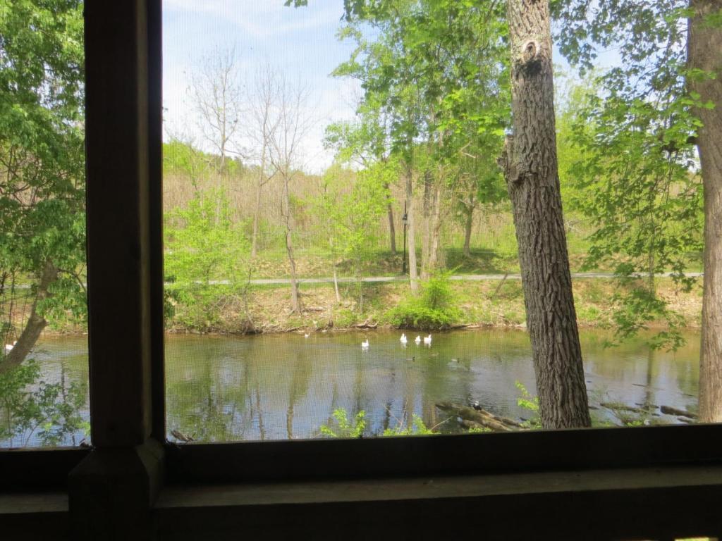 River Place 3*