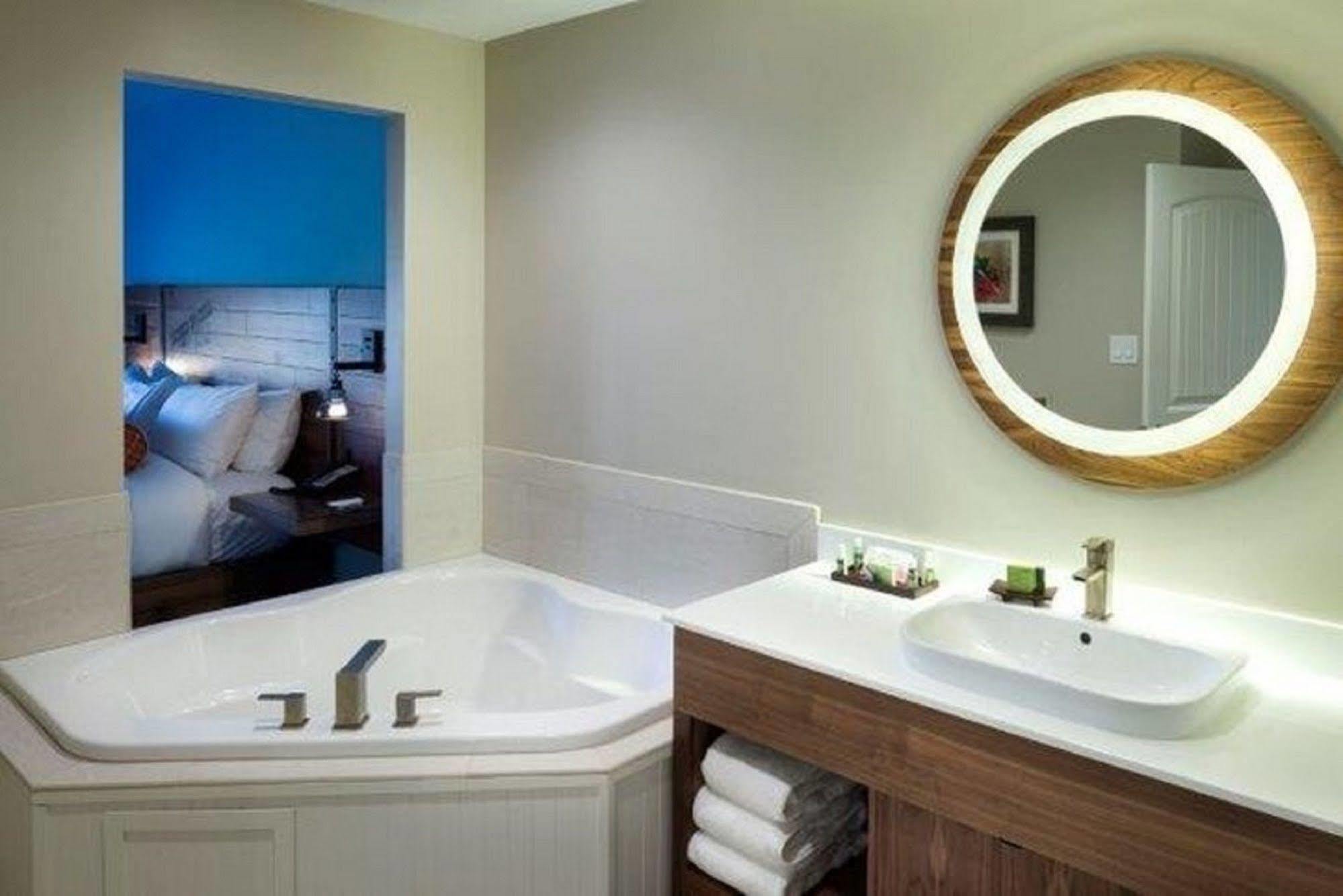 Margaritaville Island Hotel 4*