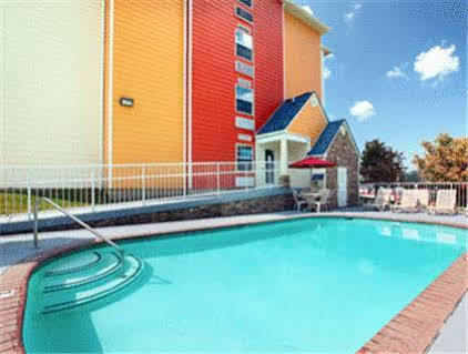 Microtel & By Wyndham Hotel 3*