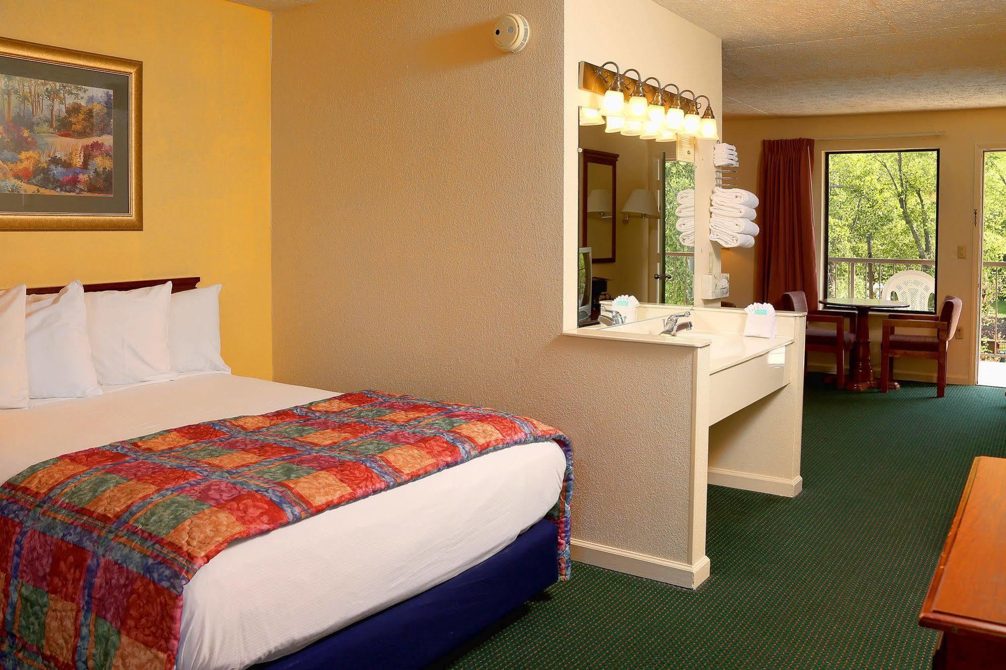Hotel Creekstone 2*