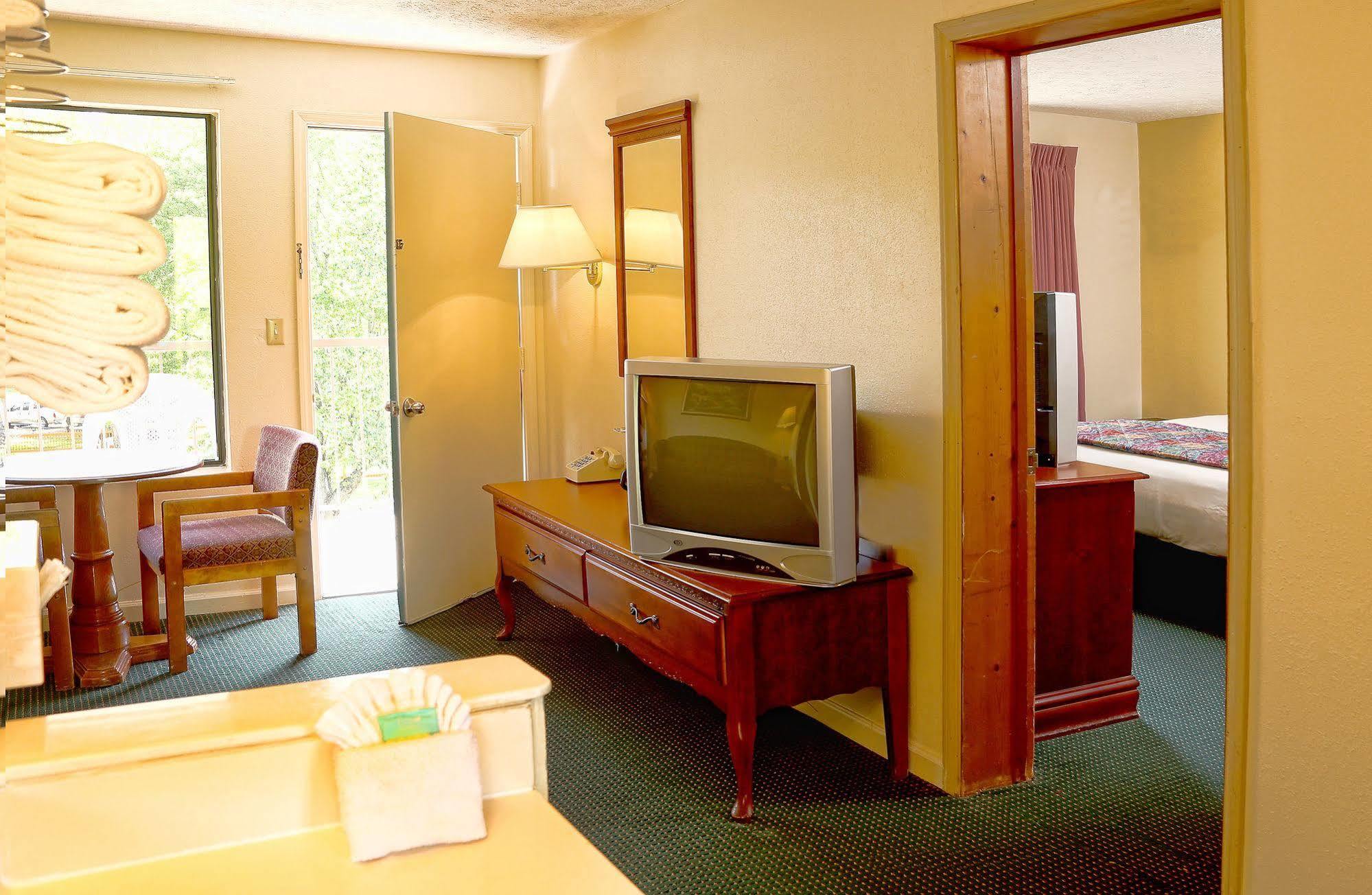 Creekstone Hotel