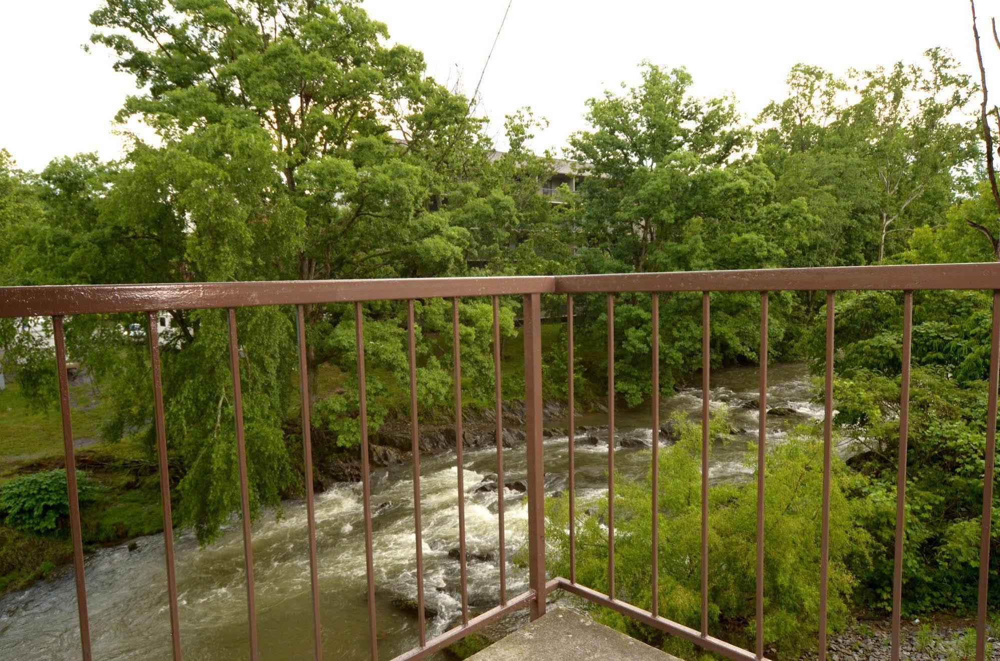 Creekstone