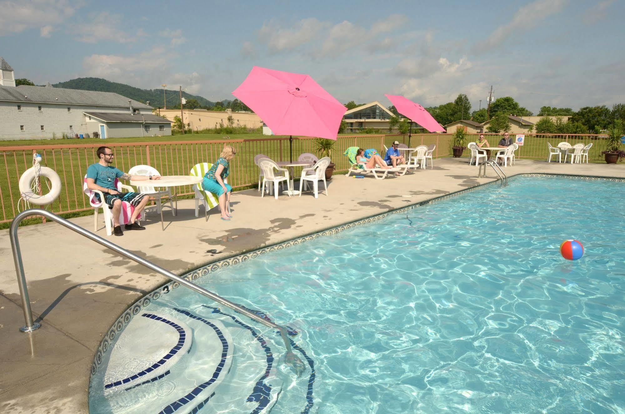 Creekstone Pigeon Forge