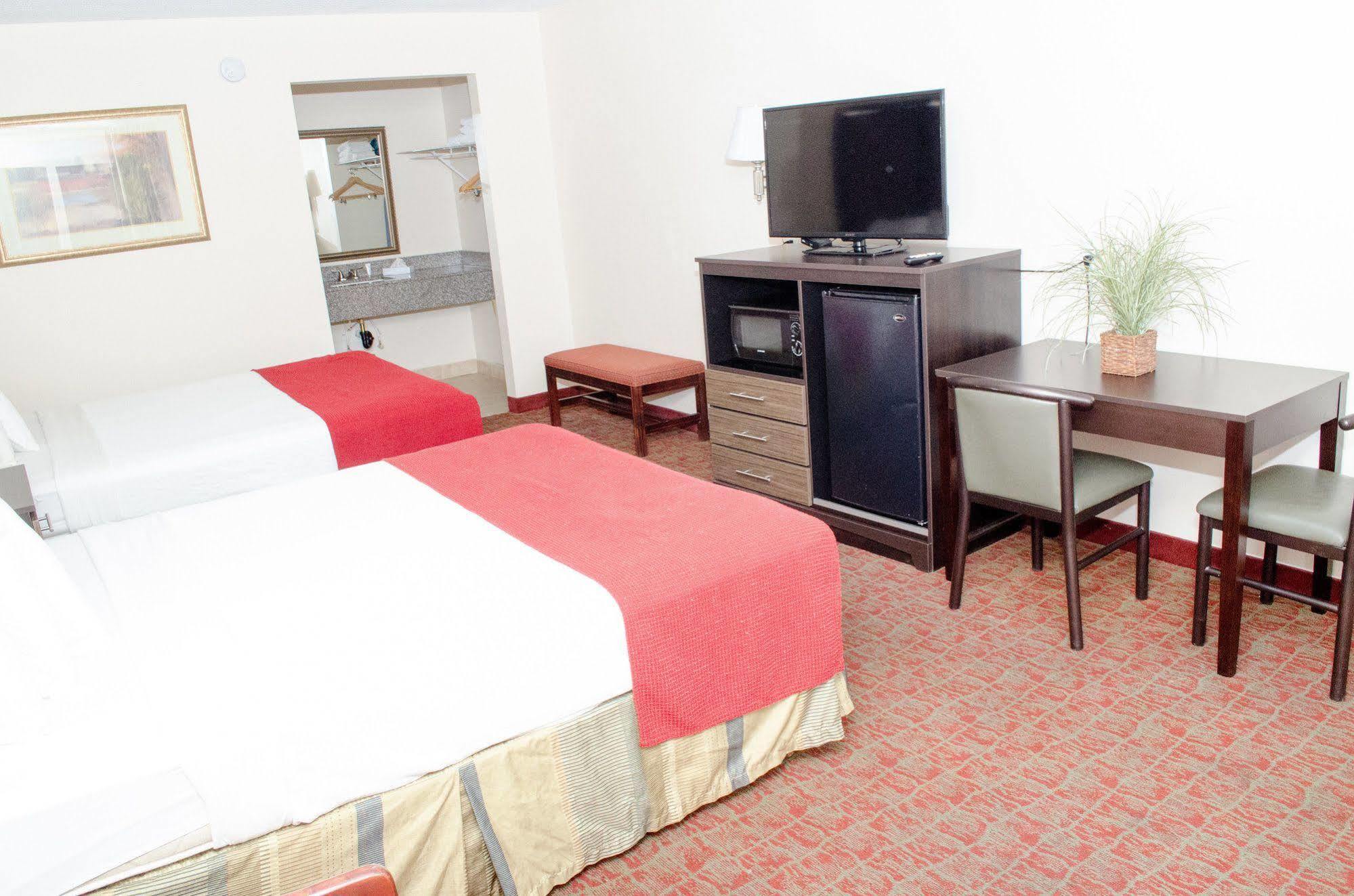 Americana A Travelodge By Wyndham Motel Pigeon Forge