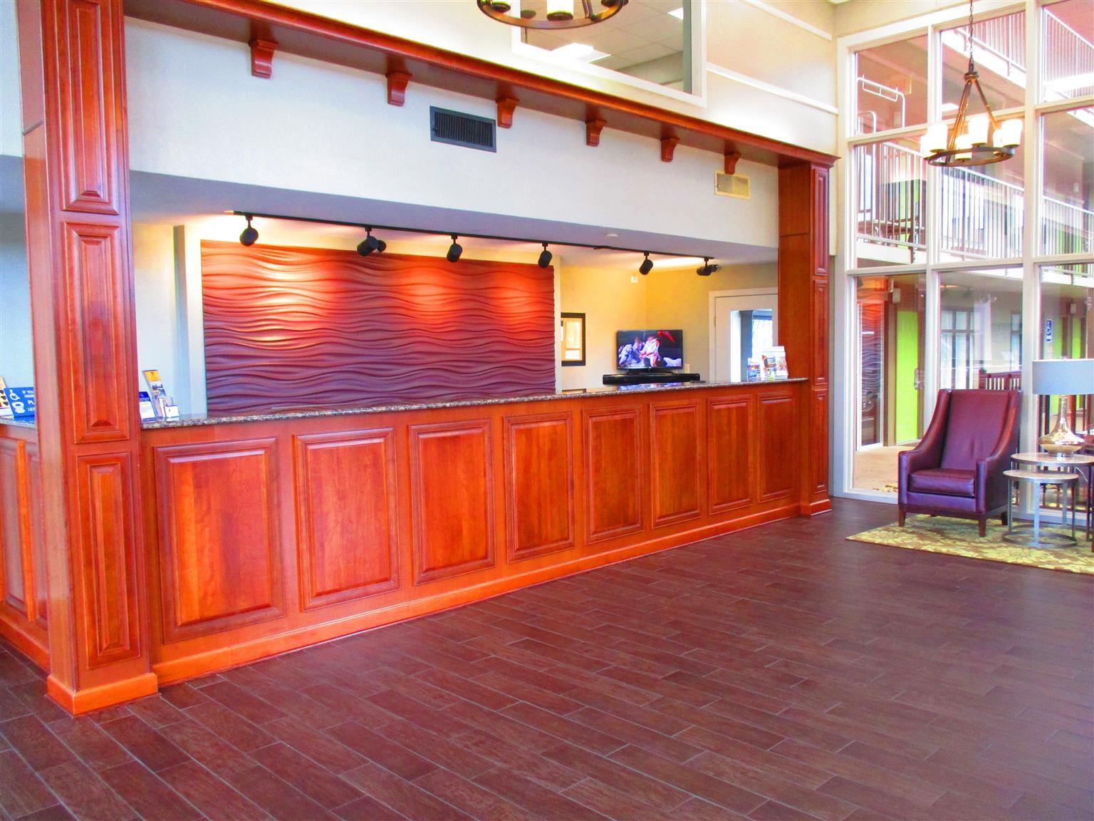 Hotel Western Plaza 3*
