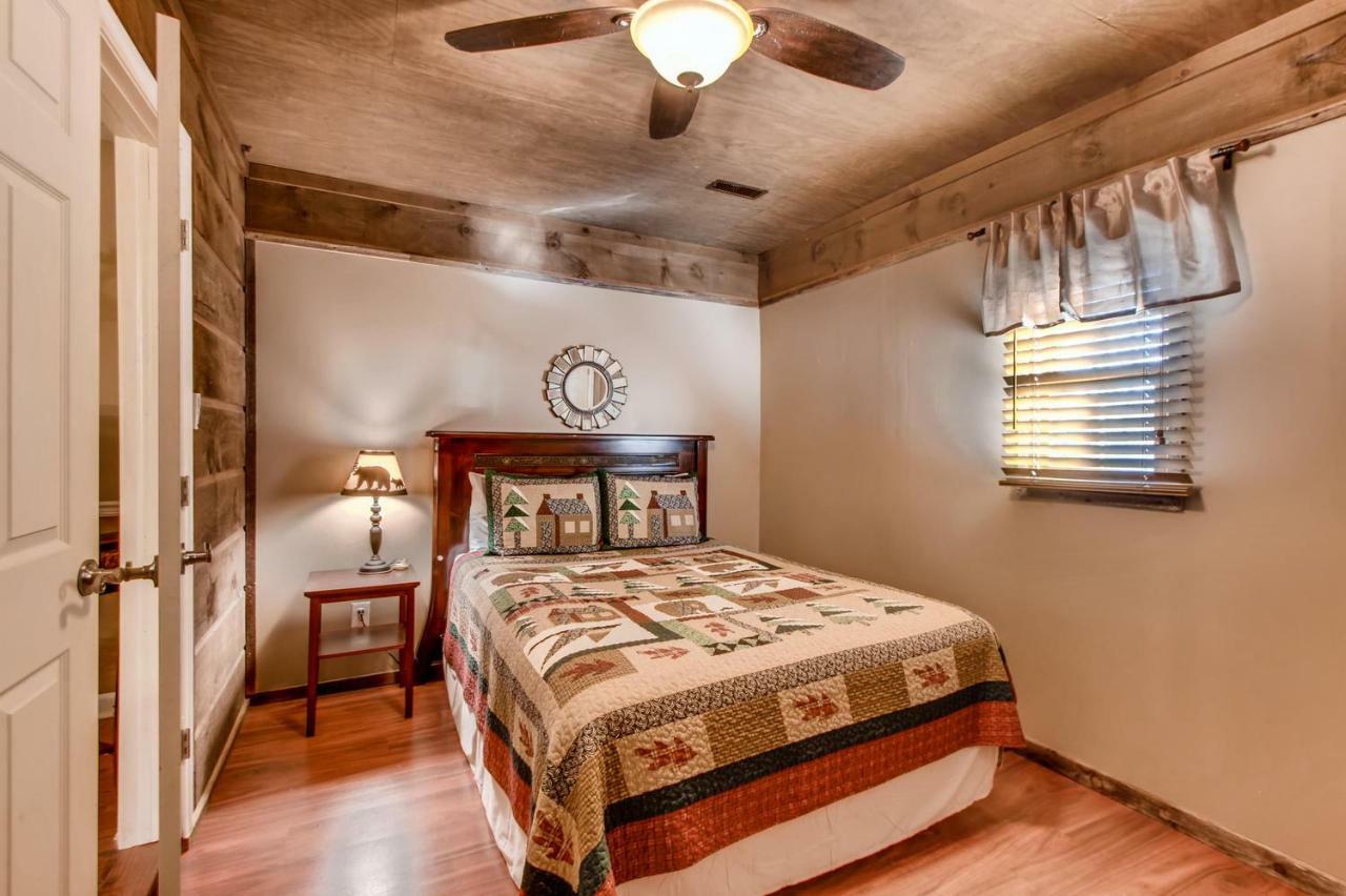 Hidden Hollow Cabin Holiday home